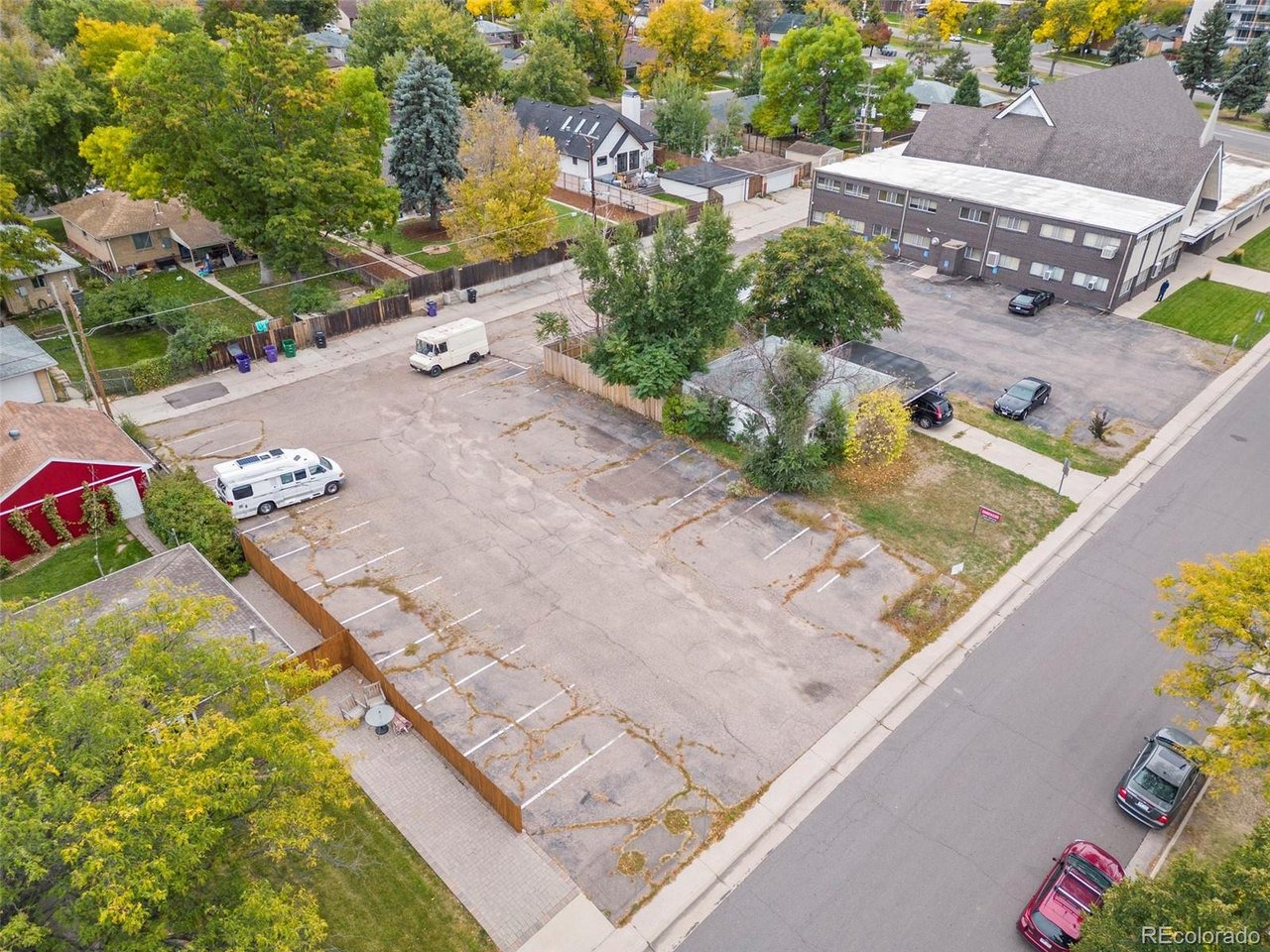 Dahlia St, Denver, CO 80220