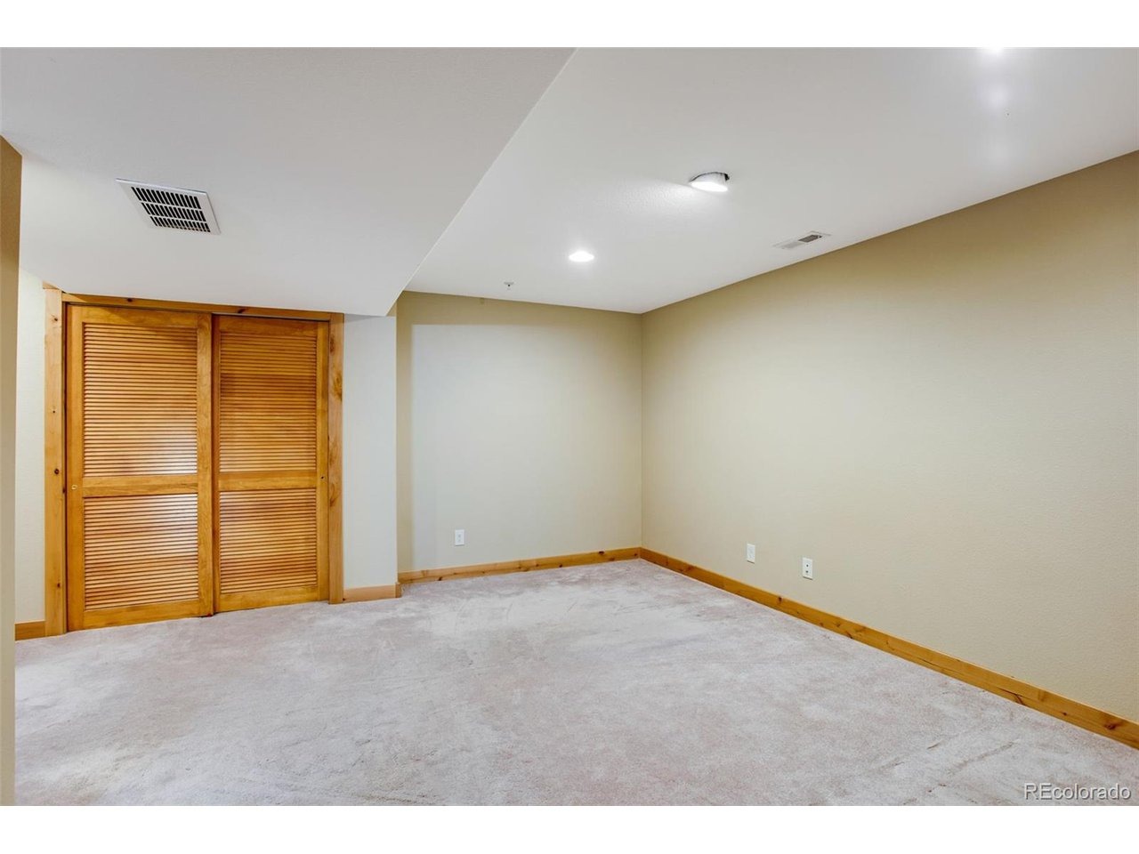 Carina Cir, Loveland, CO 80537