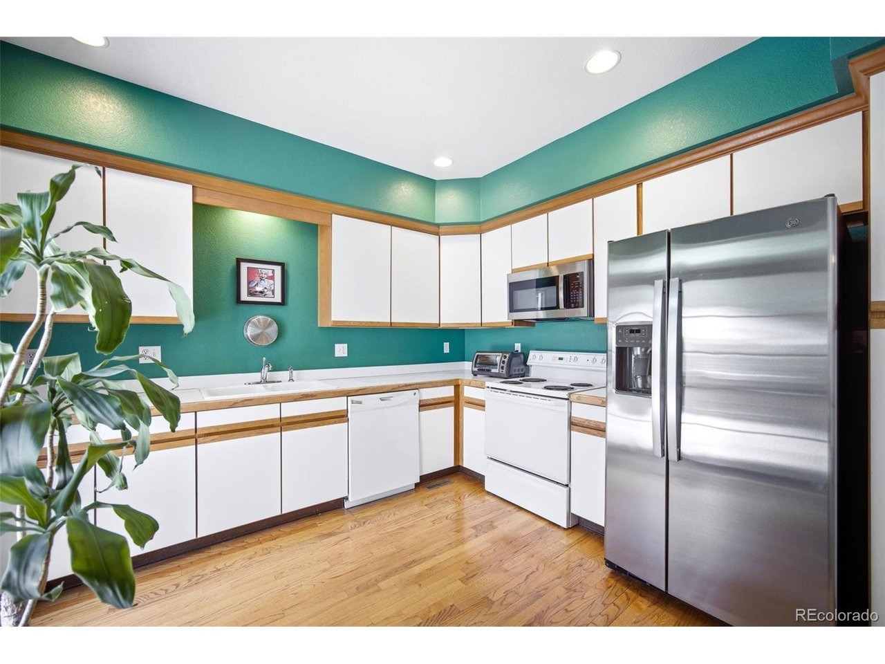 Long Dr, Littleton, CO 80120