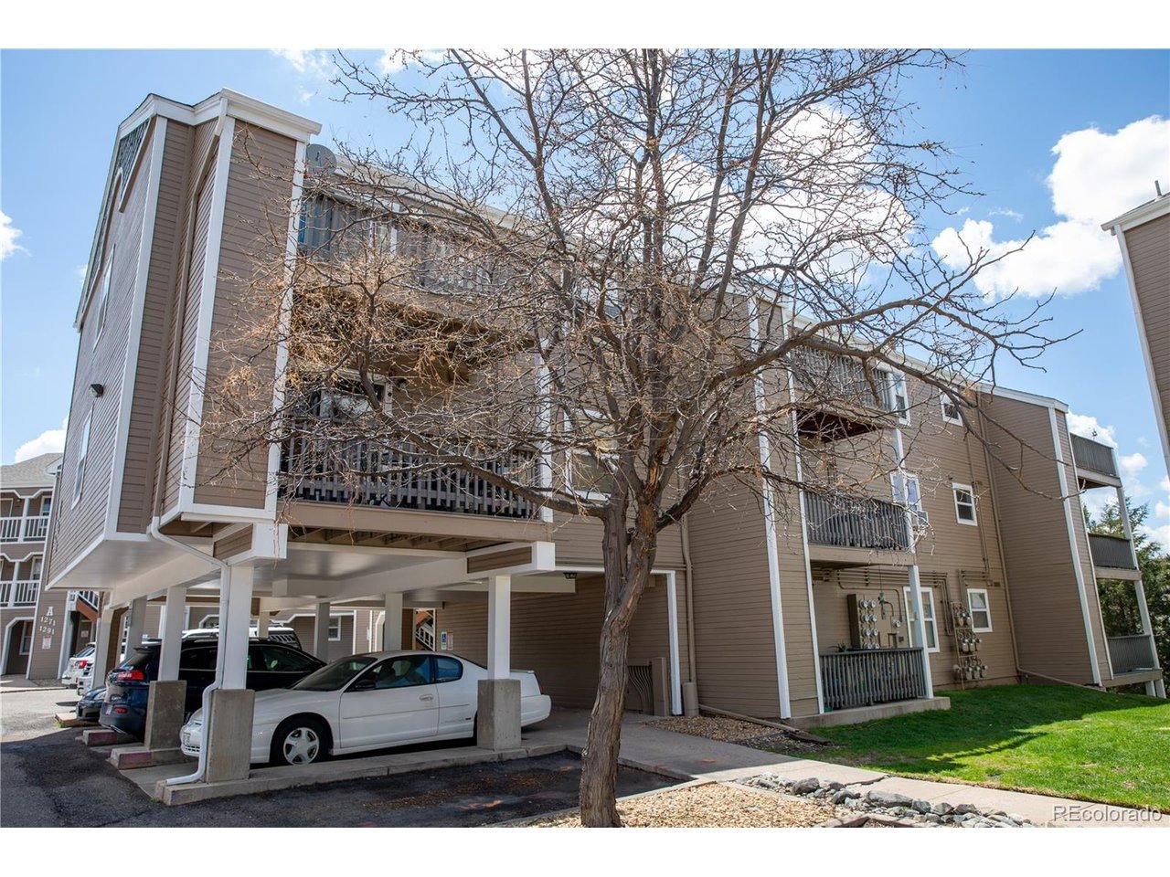 Gilbert St, Castle Rock, CO 80104