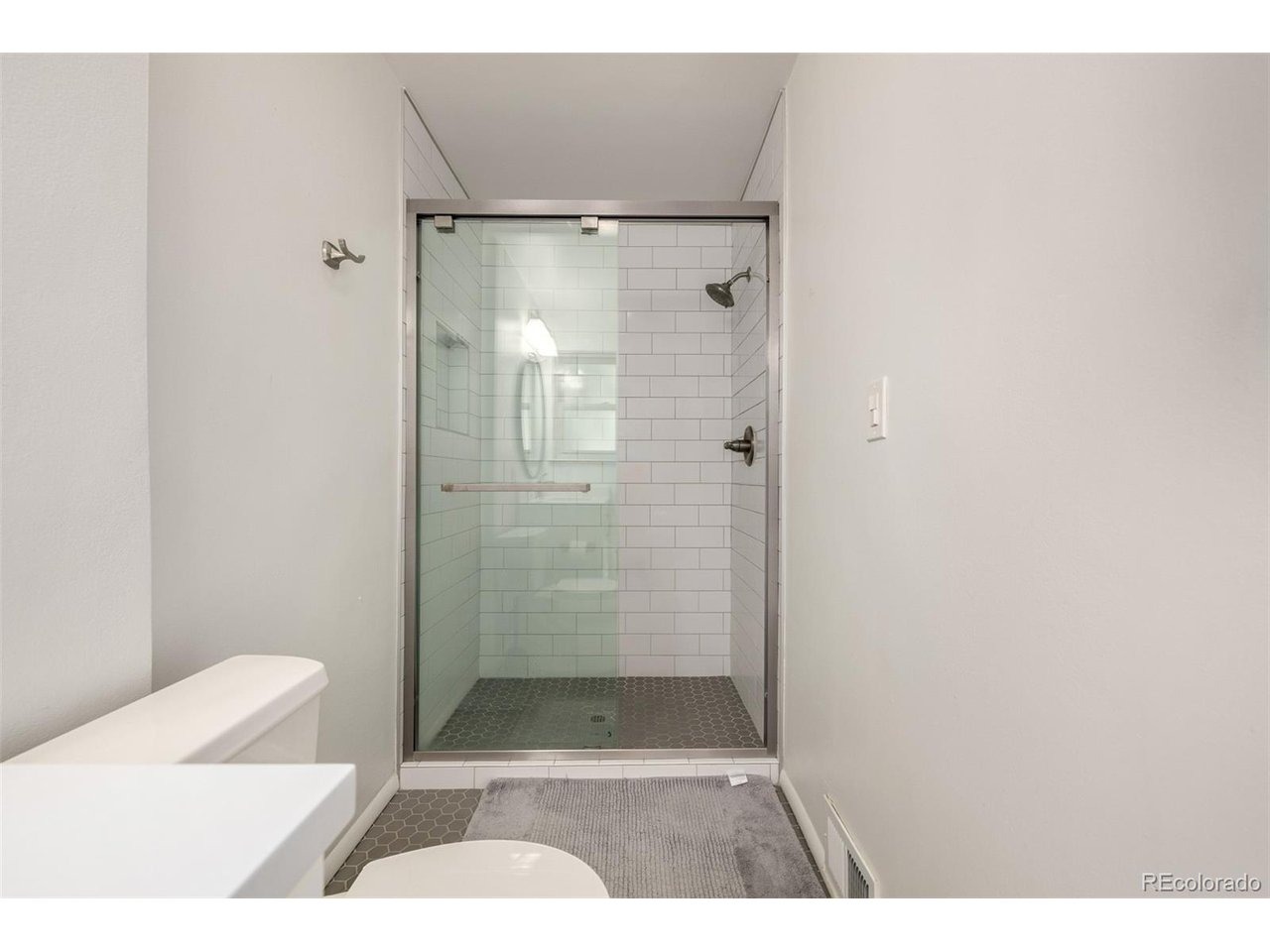 Estes St, Lakewood, CO 80215