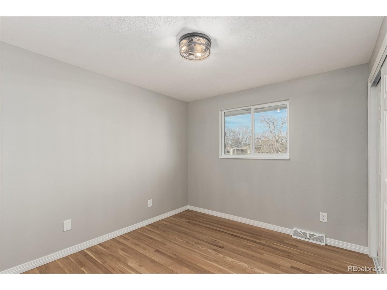 Pierson Way, Littleton, CO 80127