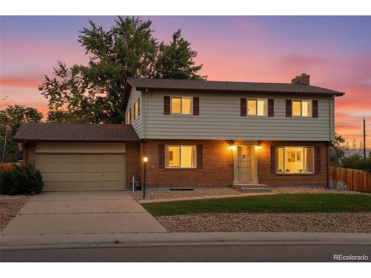 Noble Pl, Centennial, CO 80121