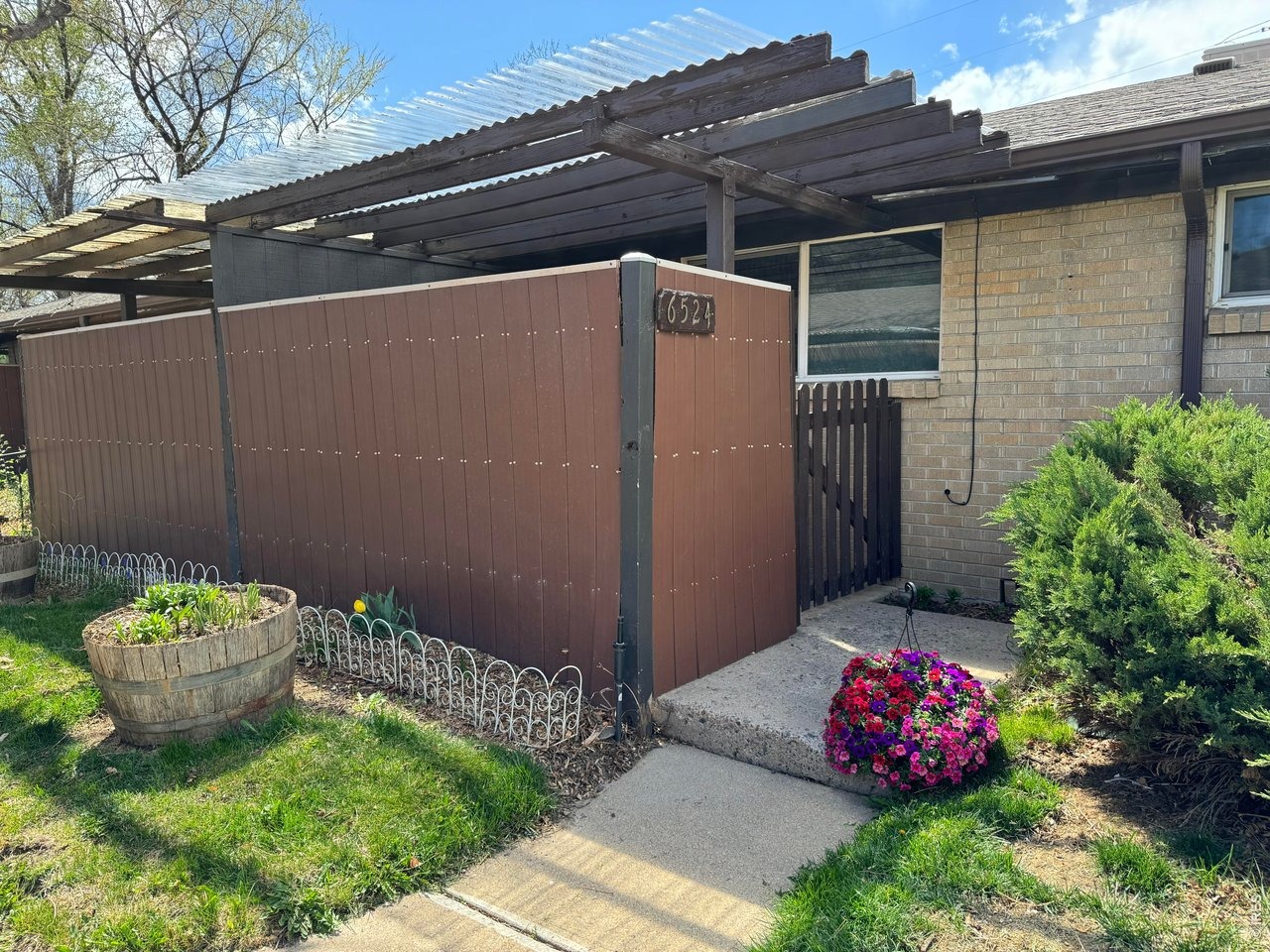 14th Ave, Lakewood, CO 80214