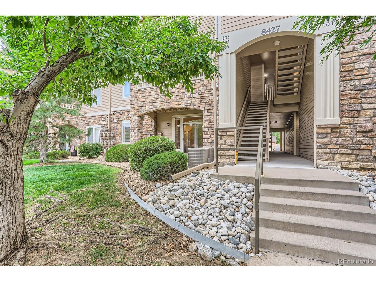 Hoyt Way, Littleton, CO 80128