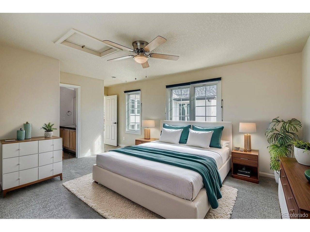 Jay Dr, Littleton, CO 80123