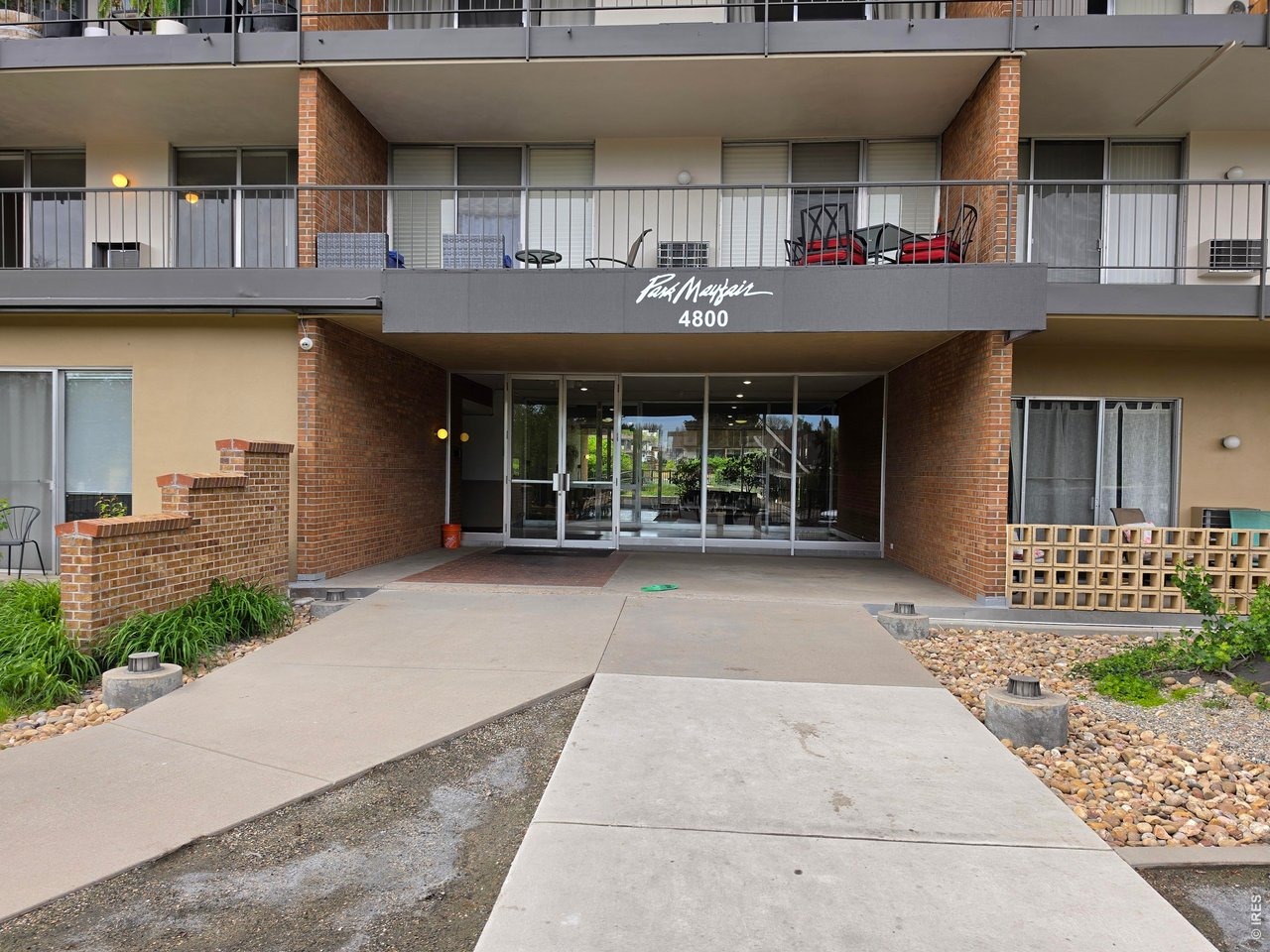 Hale Pkwy, Denver, CO 80220