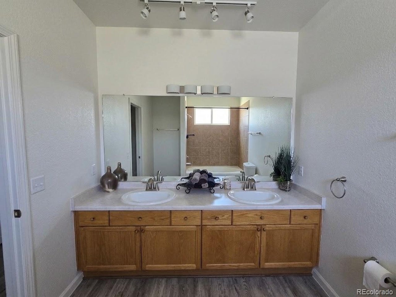 Alkire St, Littleton, CO 80127