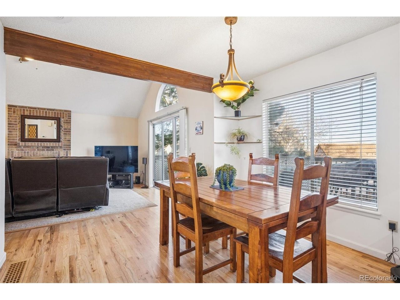Halleys Dr, Littleton, CO 80125