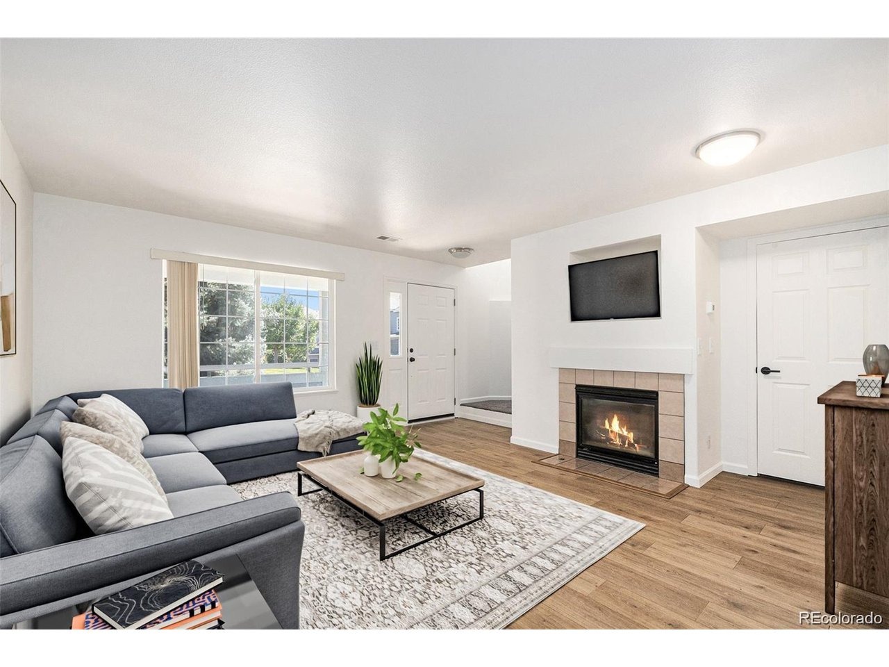 Danube Way, Aurora, CO 80017