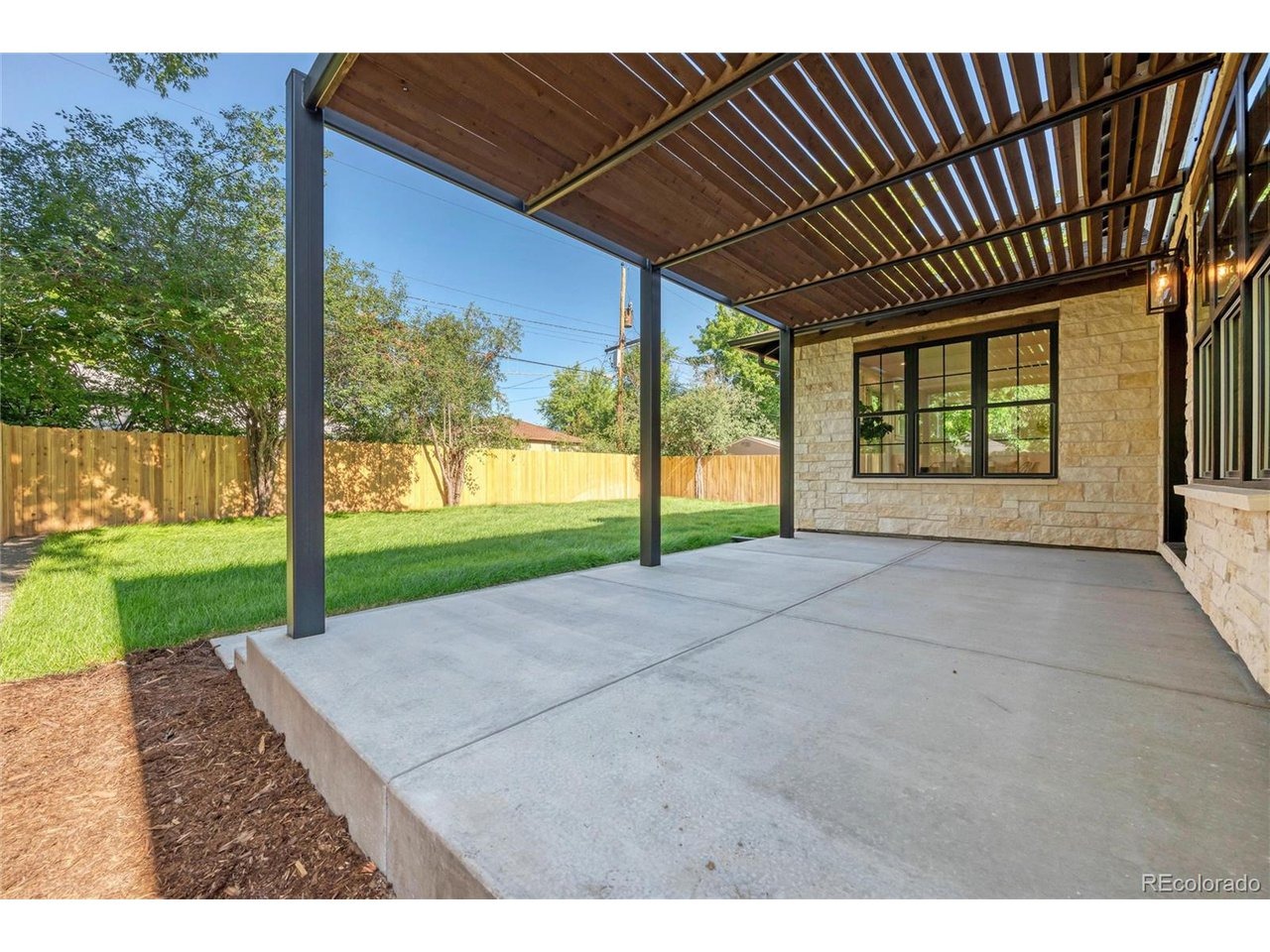 Leyden St, Denver, CO 80220
