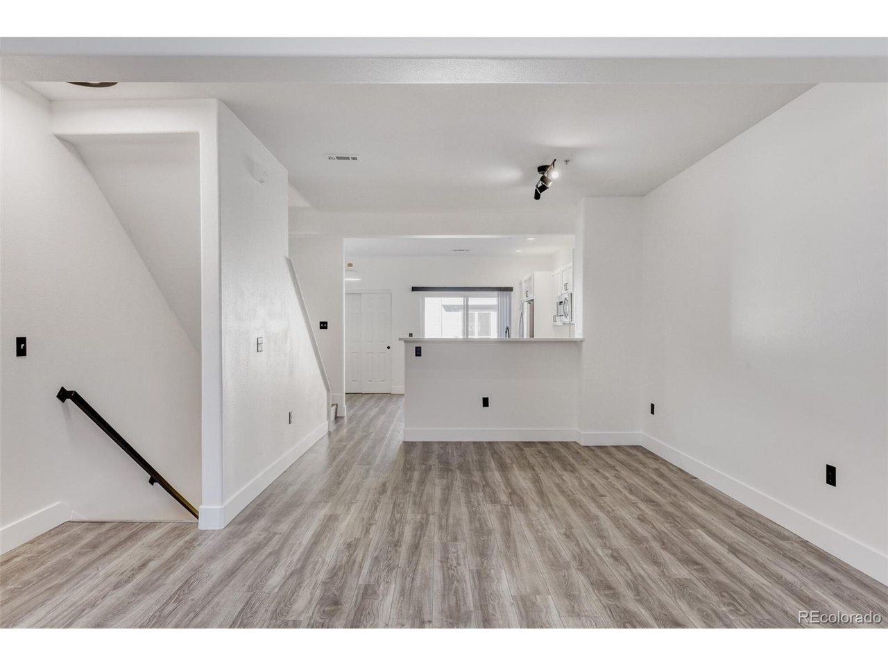 Riverwalk Cir, Littleton, CO 80123 #1