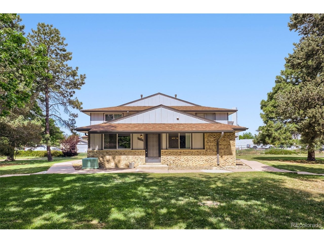 Eagle Cir, Aurora, CO 80012