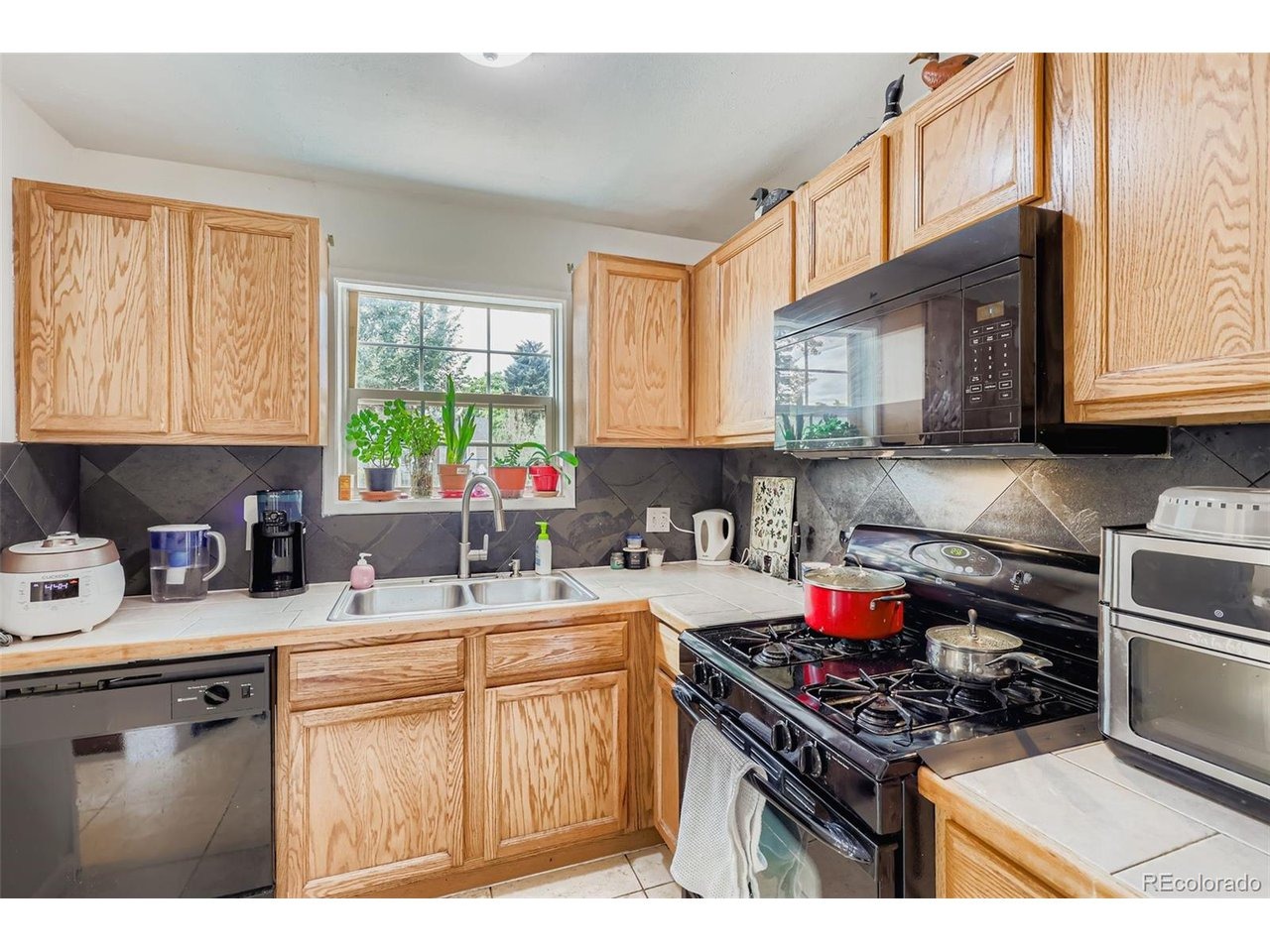 Perry St, Denver, CO 80204 #1