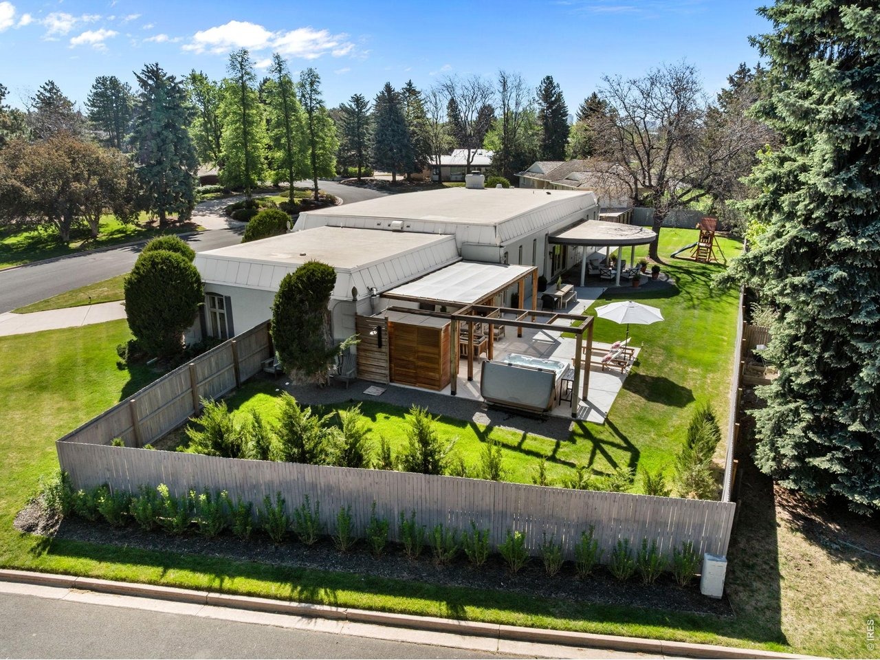 Forest Ct, Englewood, CO 80113