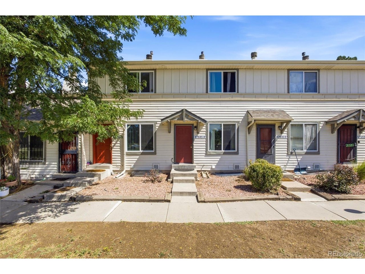 Loyola Dr, Aurora, CO 80013