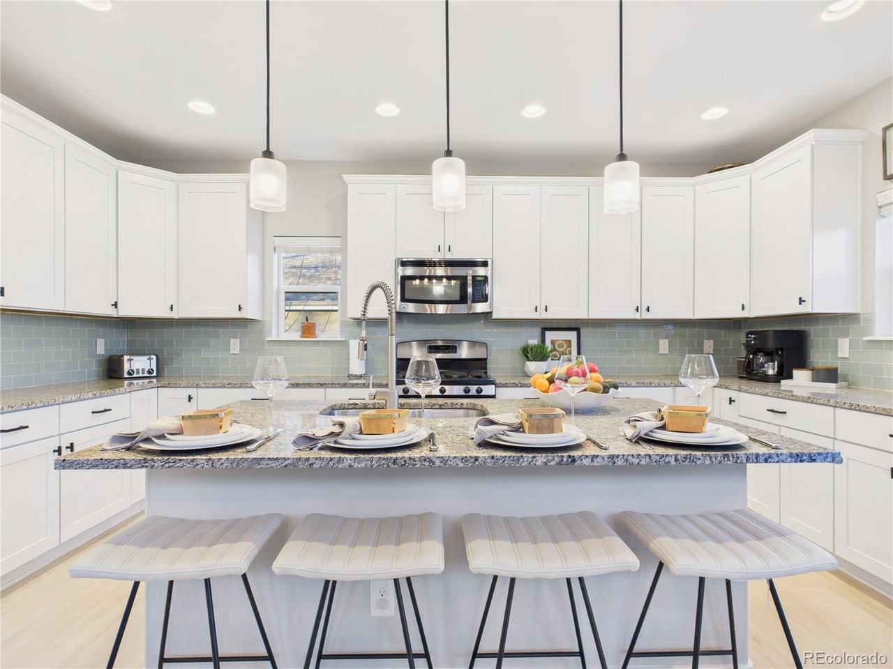 Harlan St, Lakewood, CO 80214