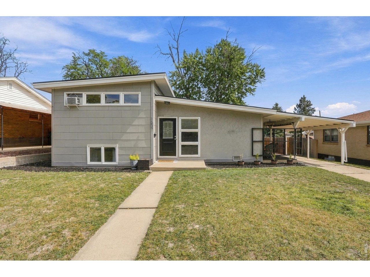 Perry St, Denver, CO 80219