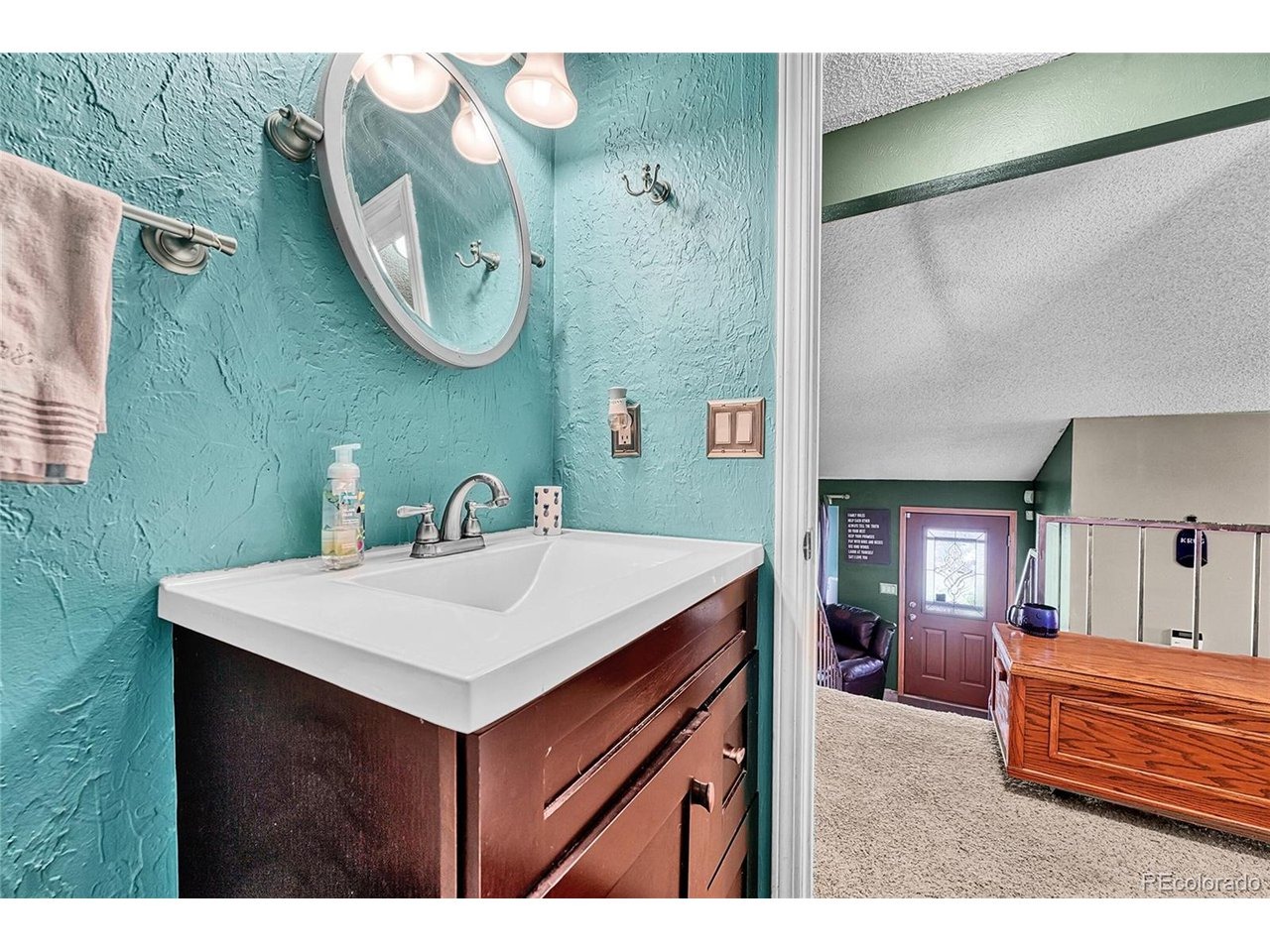 Oxford Dr, Aurora, CO 80013