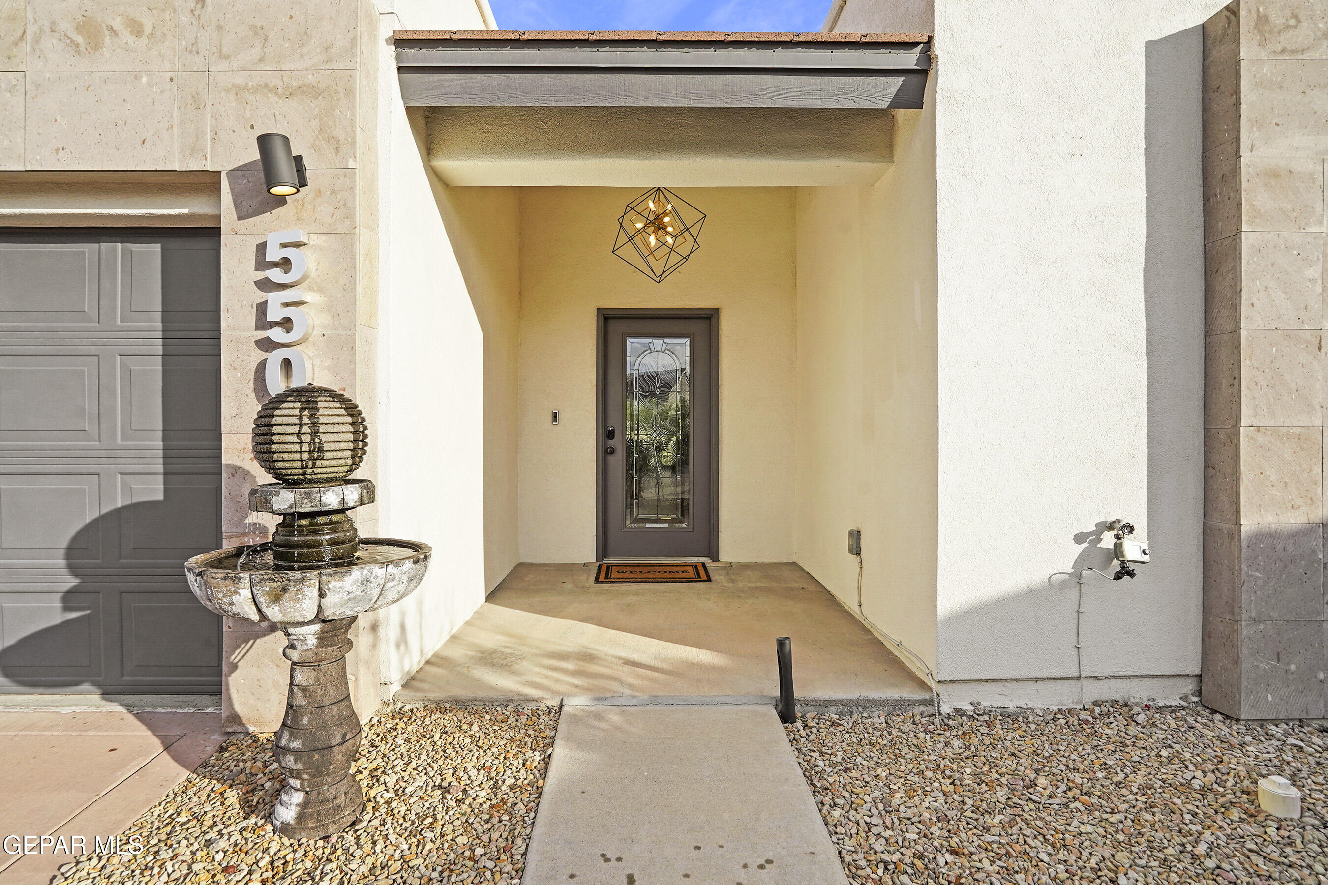 Valley Oak Dr, El Paso, TX 79932