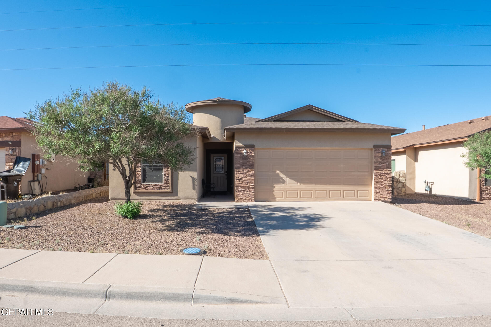 Megan St, Santa Teresa, NM 88008