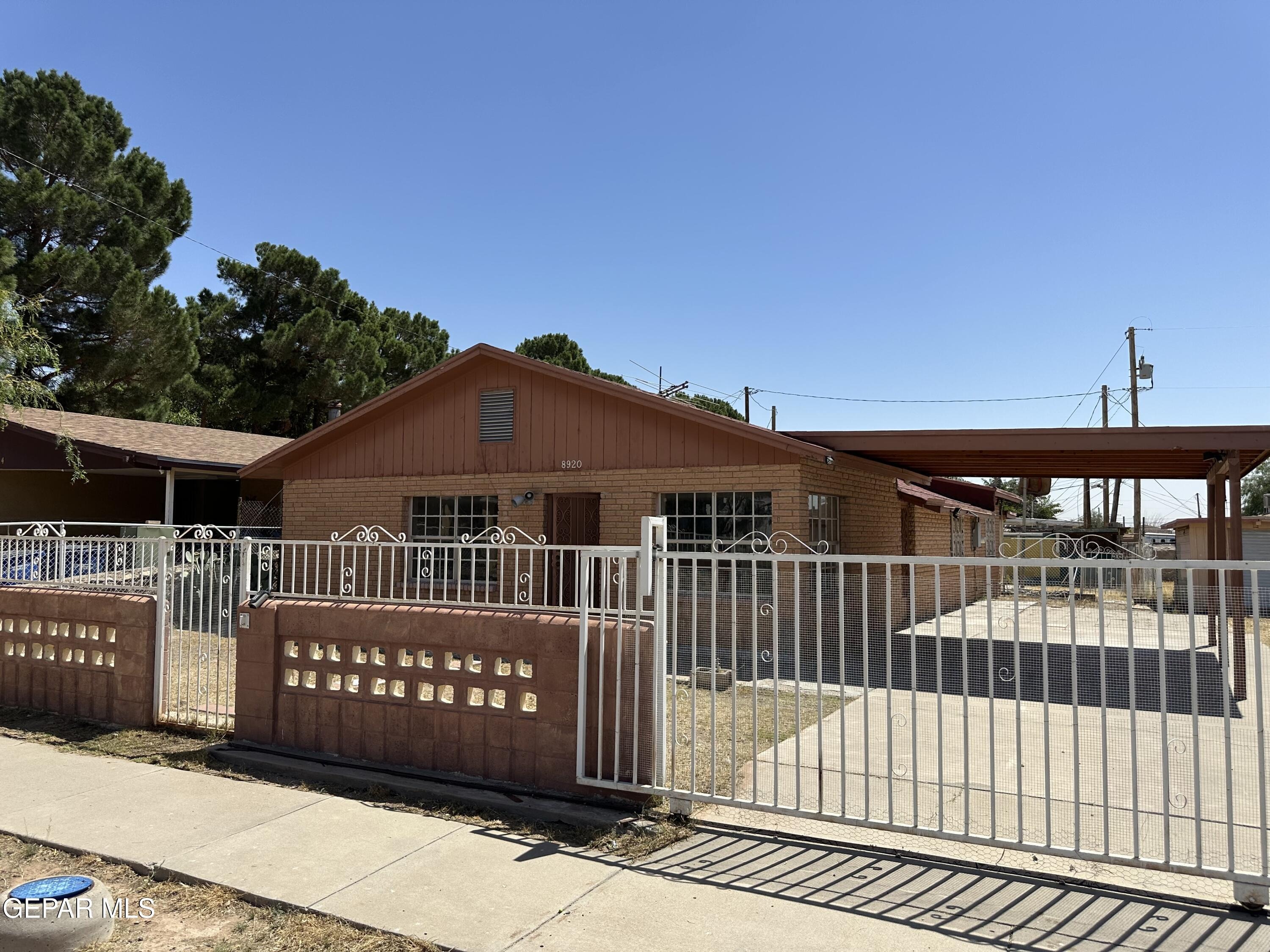 Kenneth St, El Paso, TX 79904