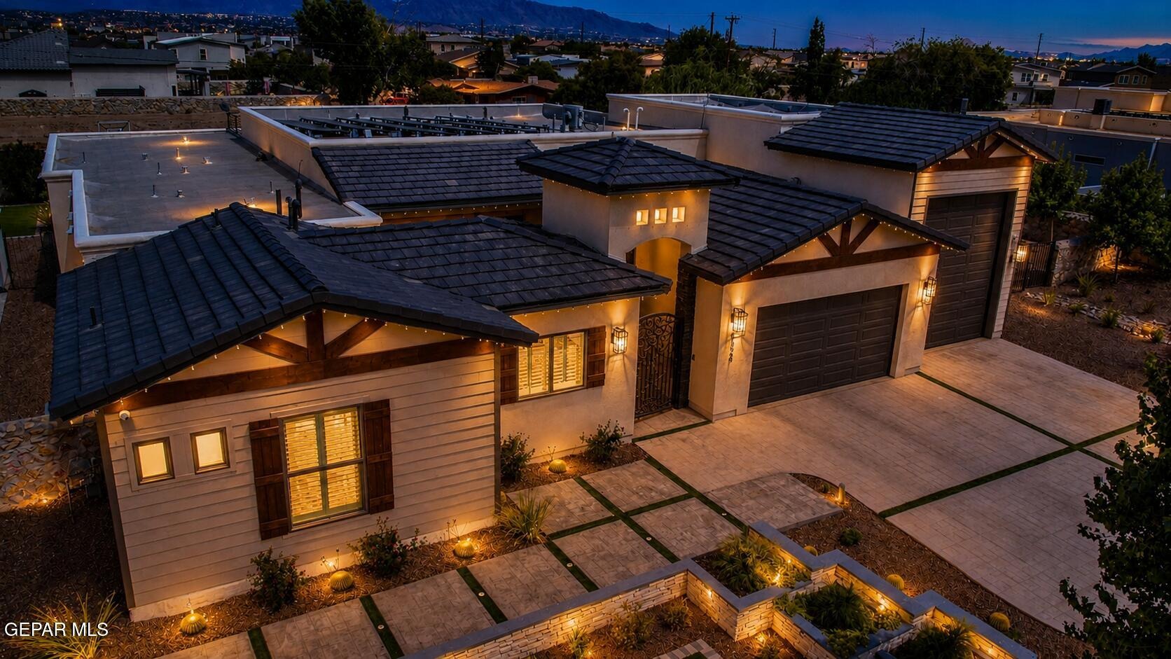 Camino Pinon Pl, El Paso, TX 79932