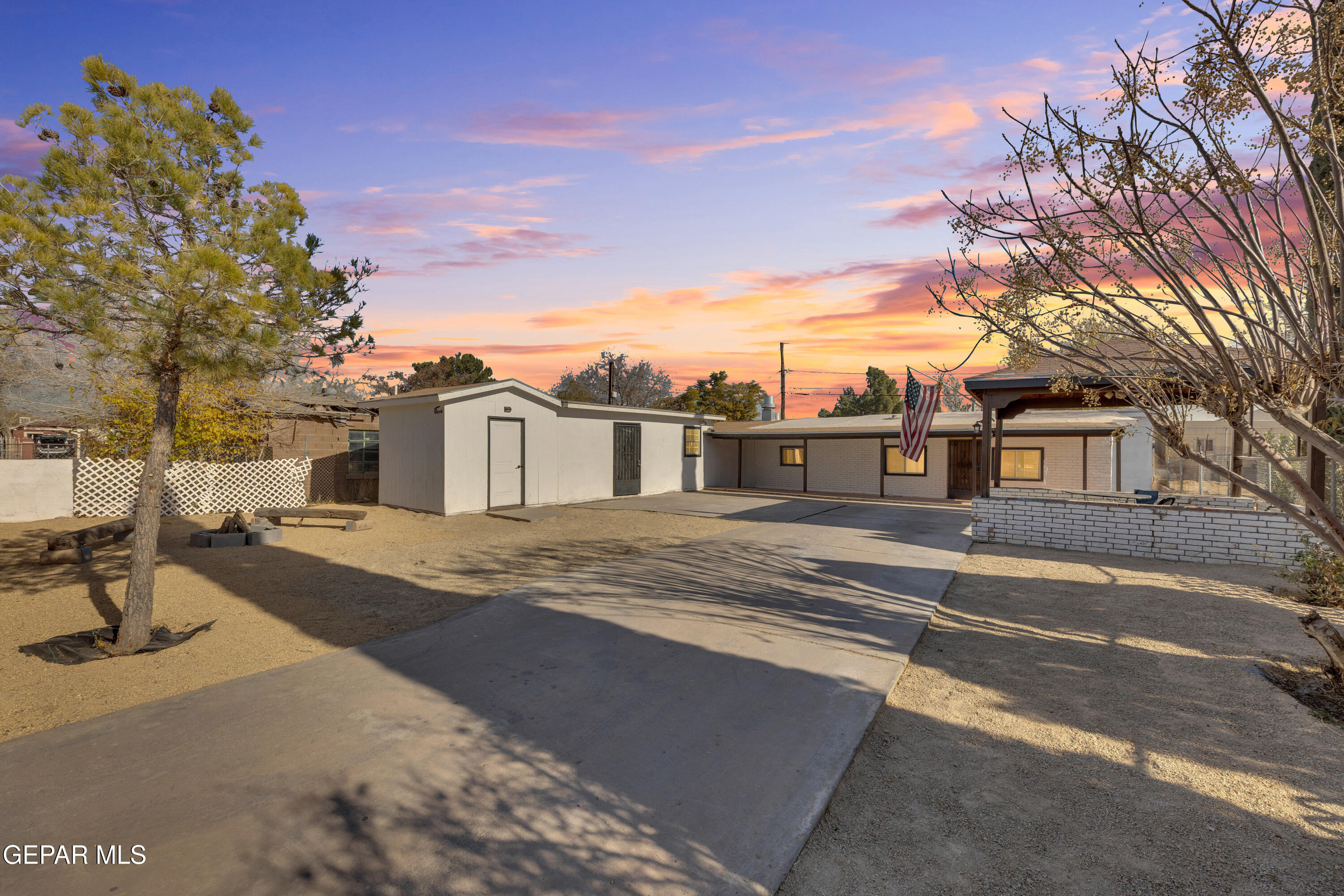 Philip Dr, El Paso, TX 79927