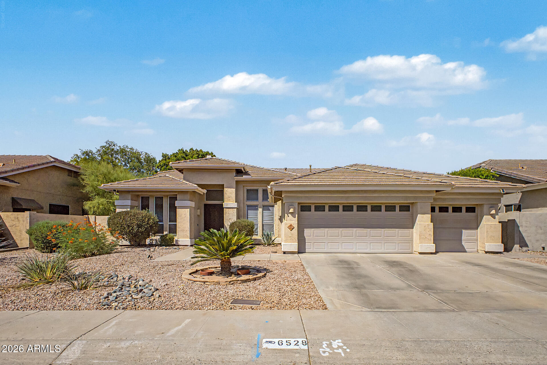 Via Montoya Dr, Glendale, AZ 85310