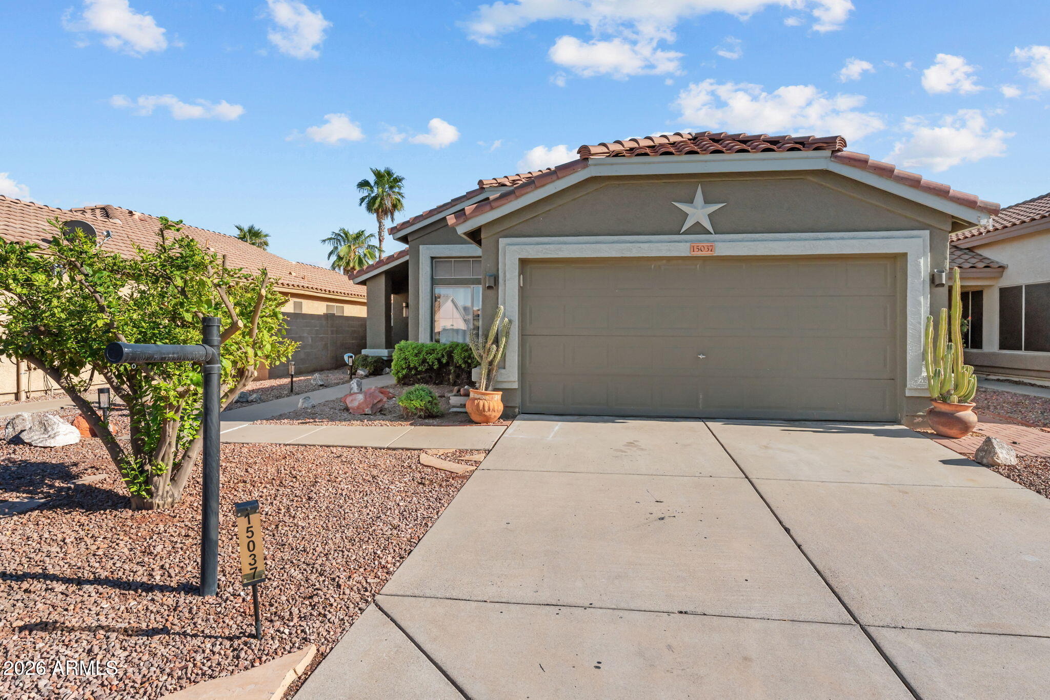 Bottle Tree Ave, Surprise, AZ 85374