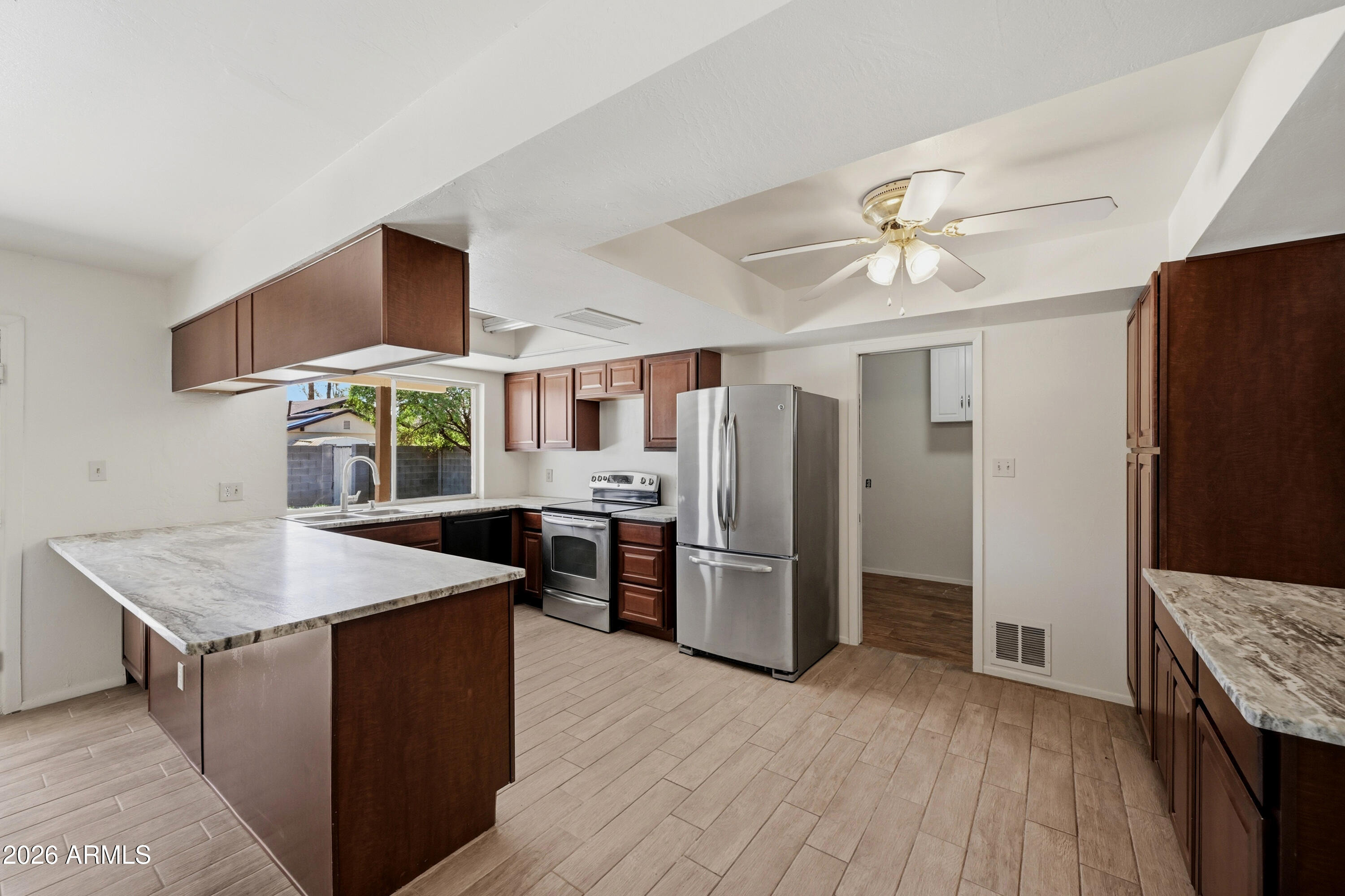 Mercer Ln, Phoenix, AZ 85029 #1