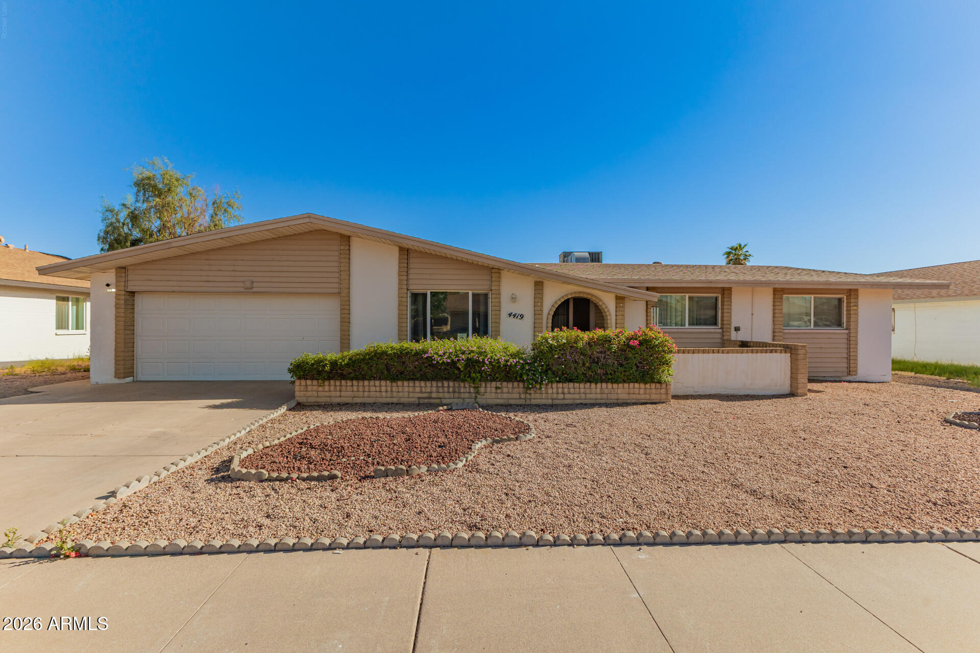 Vogel Ave, Glendale, AZ 85302