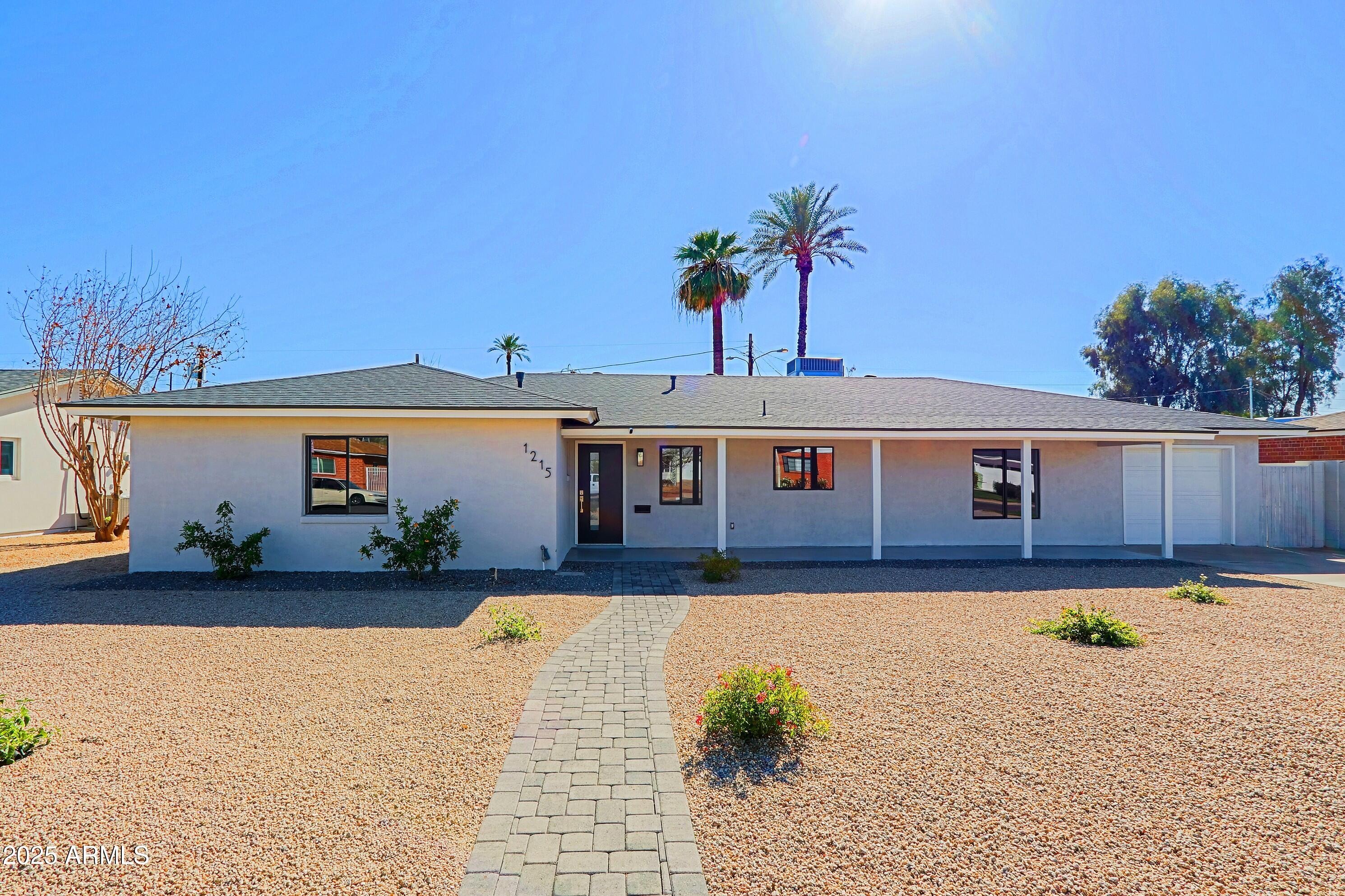 Cambridge Ave, Phoenix, AZ 85006