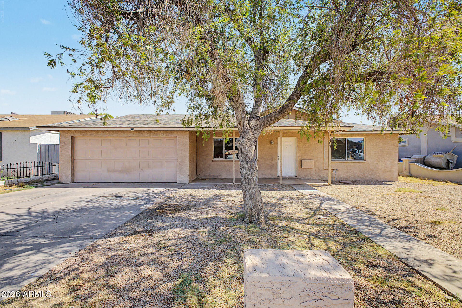 Cambridge Ave, Phoenix, AZ 85035