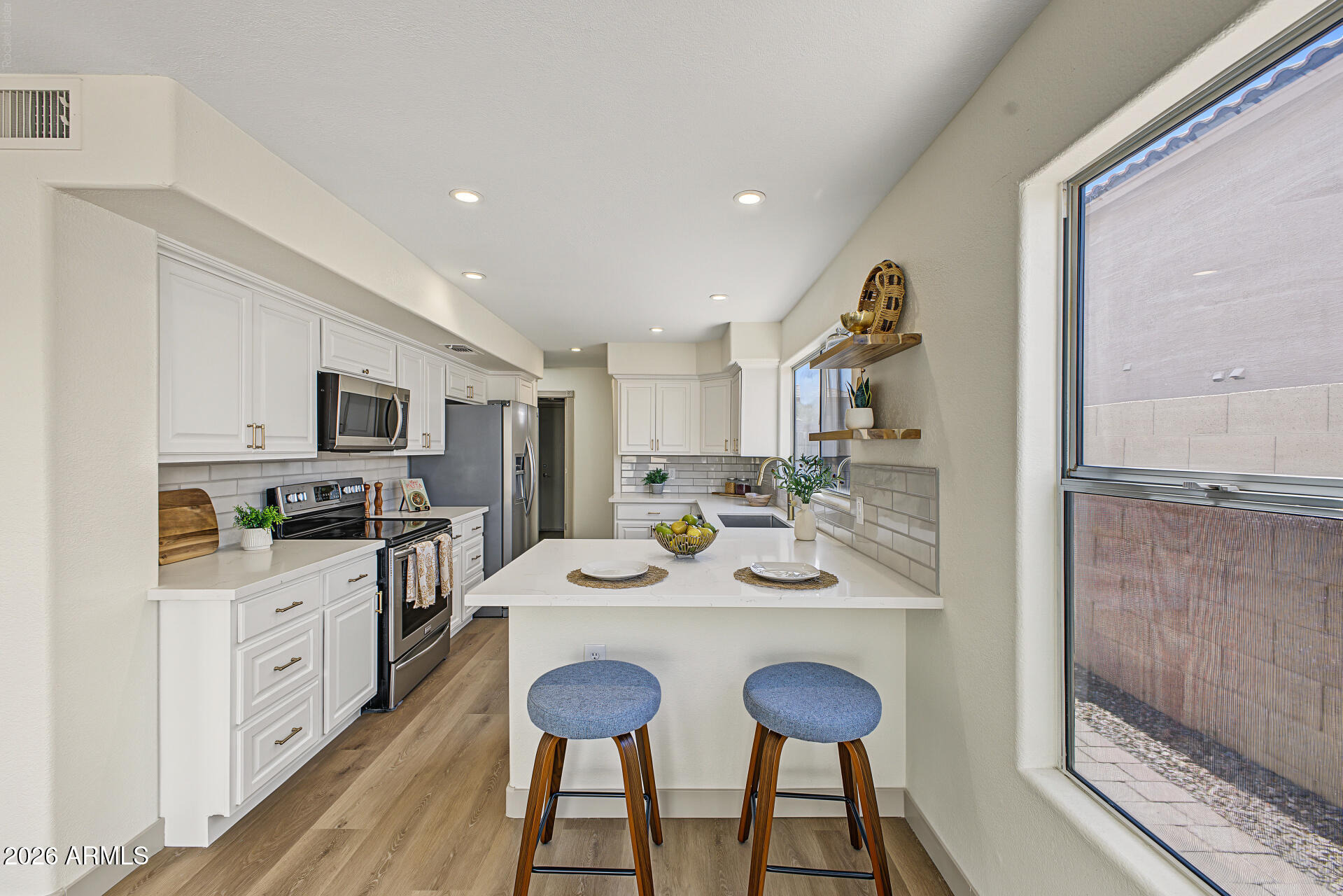 Kimberly Way, Phoenix, AZ 85050 #1
