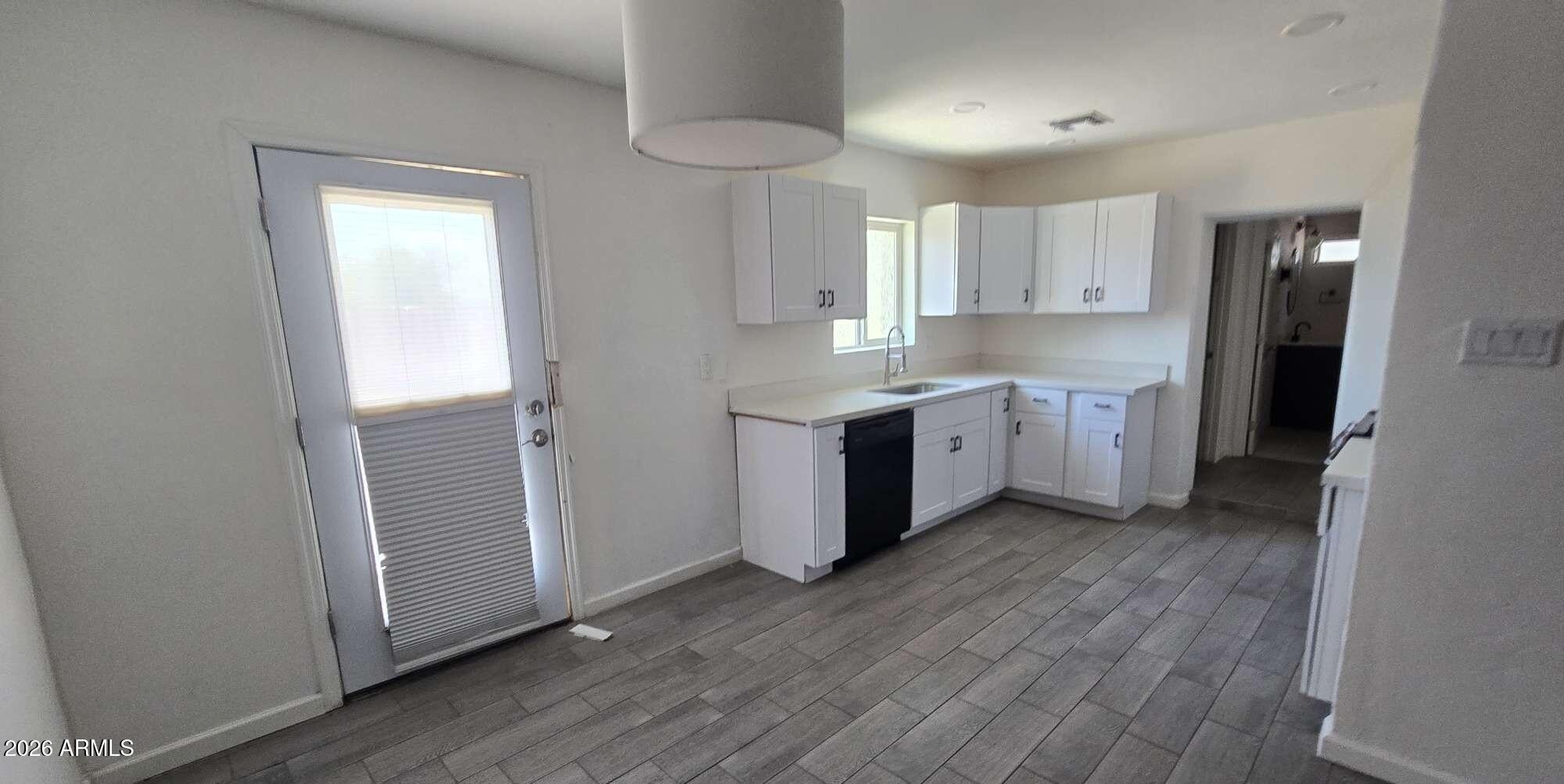 Mission Ln, Phoenix, AZ 85021 #1