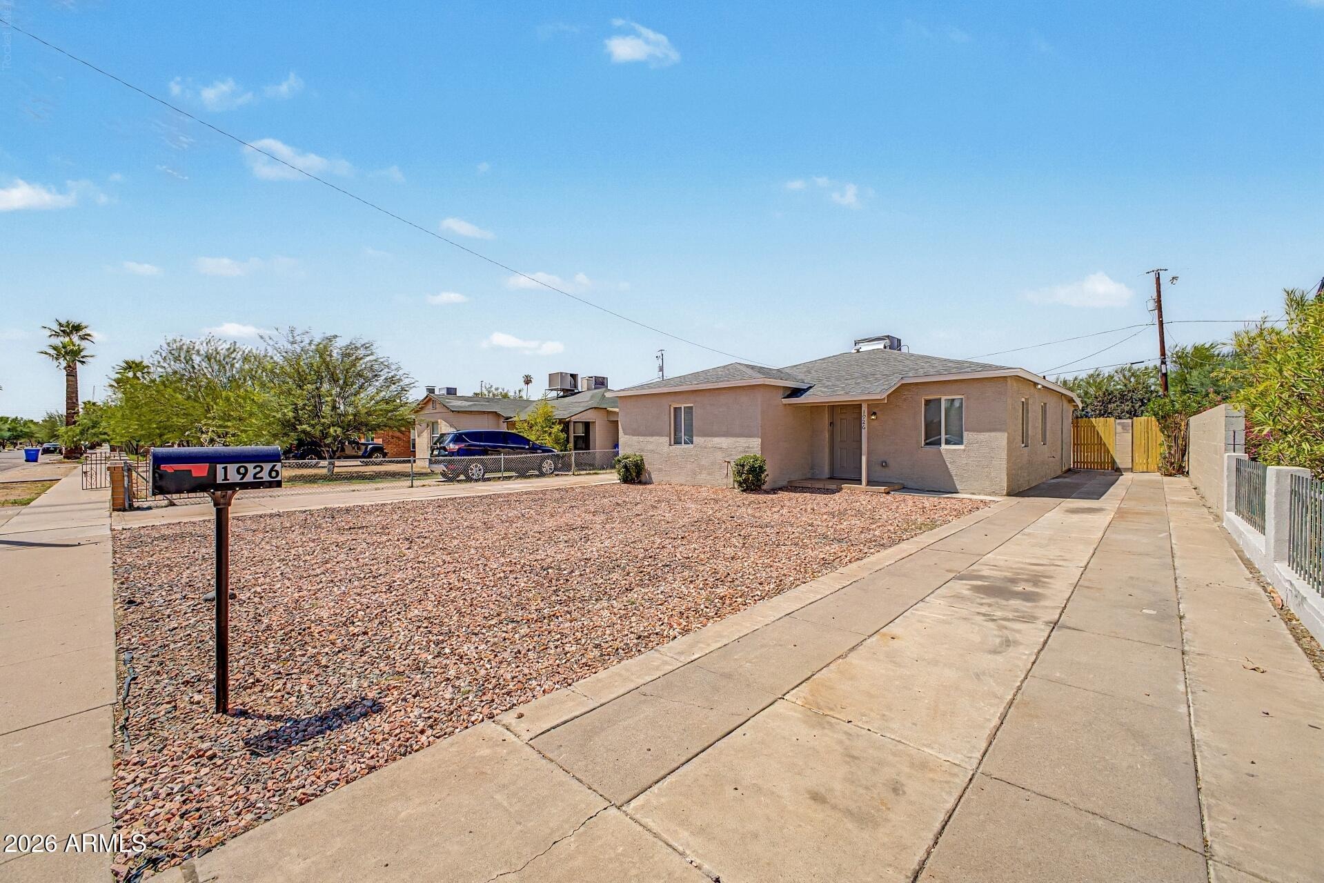 Willetta St, Phoenix, AZ 85006