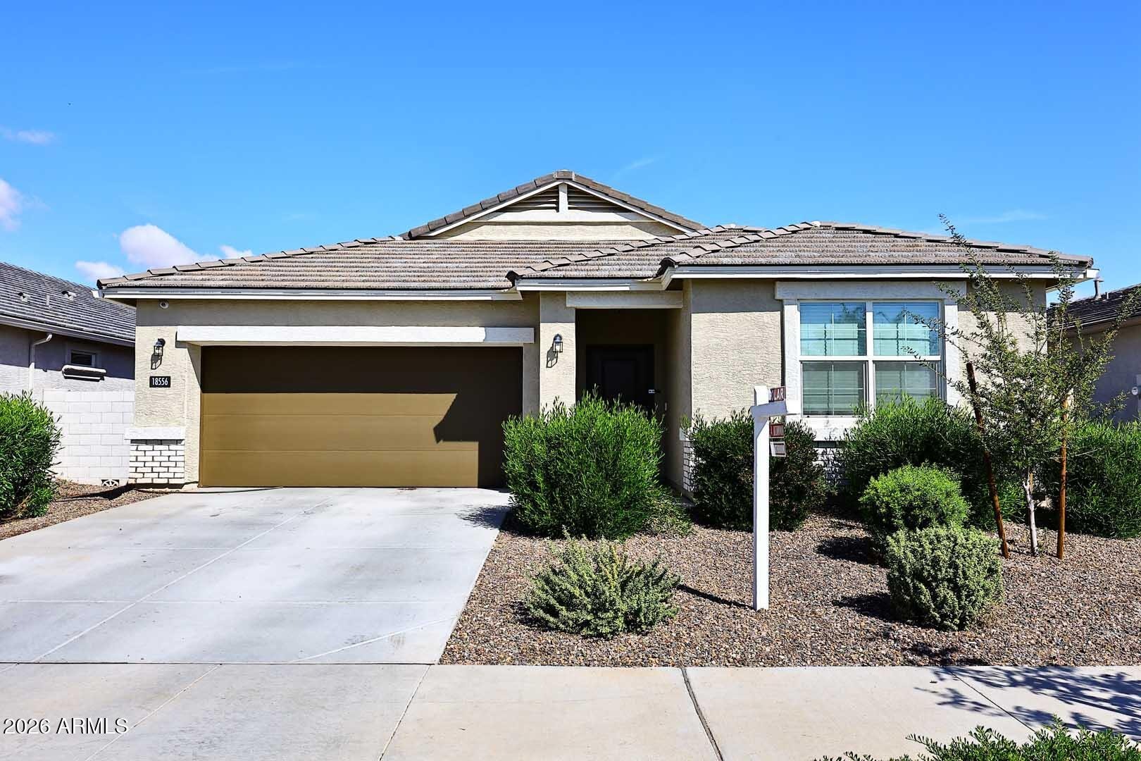 Buckskin Trl, Wittmann, AZ 85361