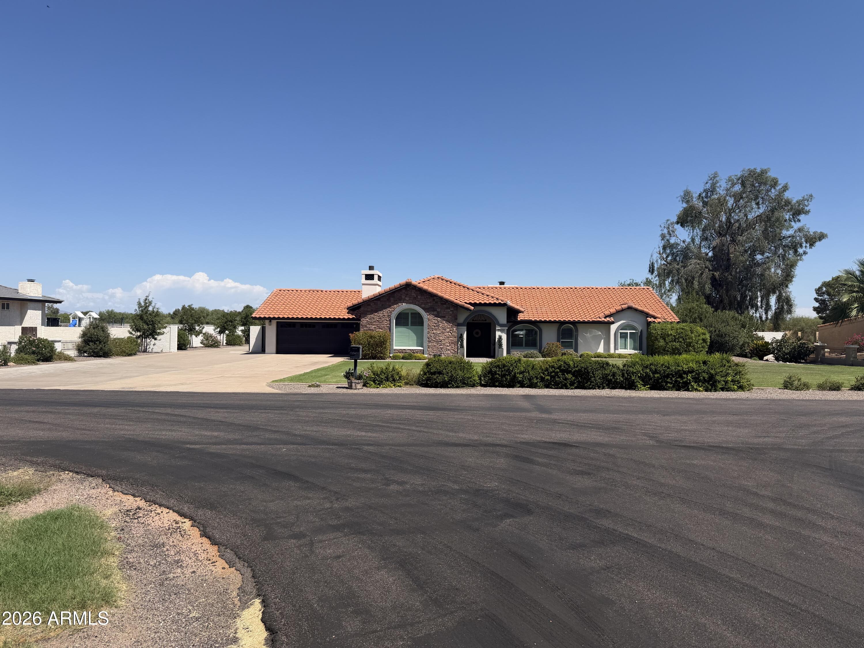 Via DE Olivos , Queen Creek, AZ 85142
