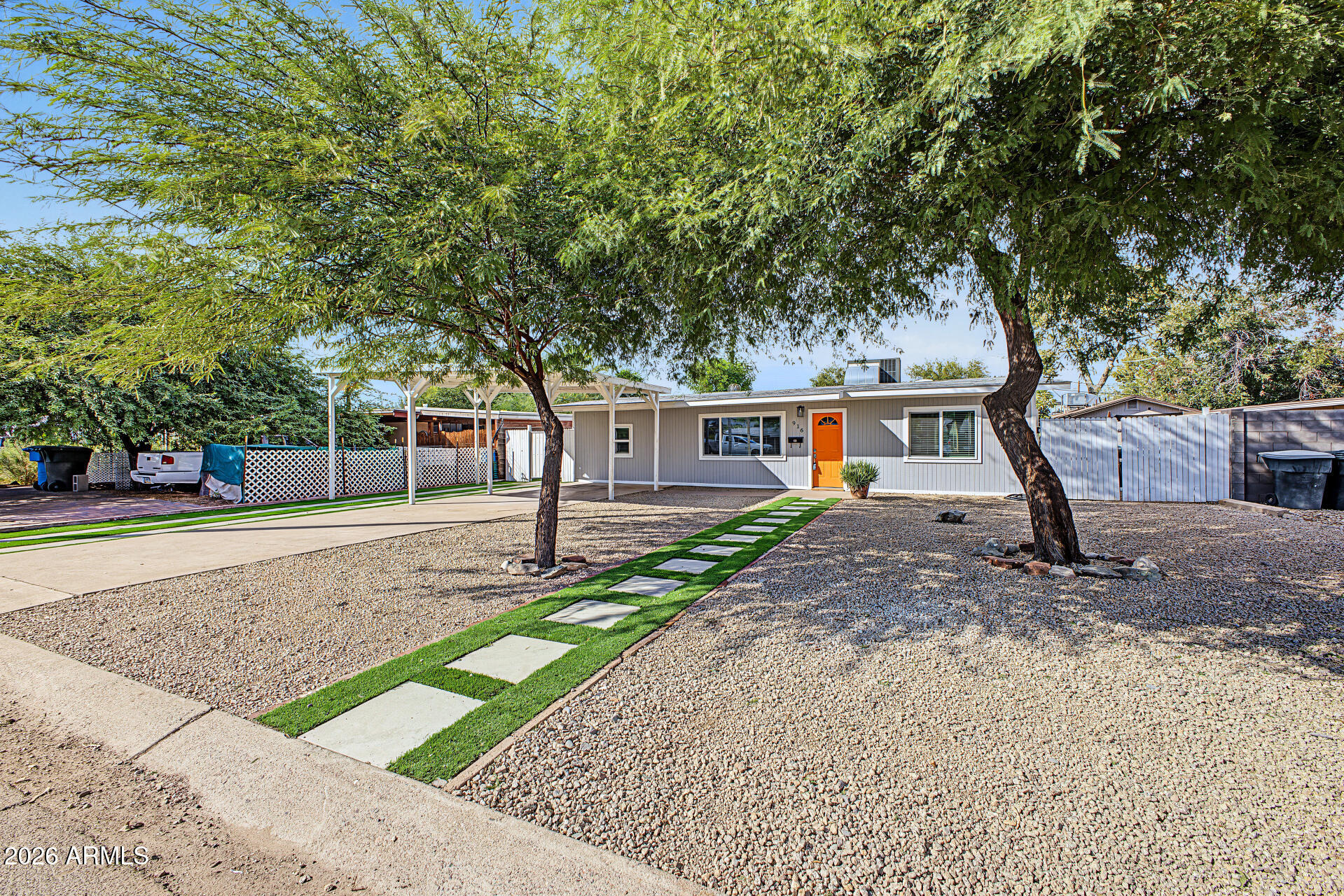 Pierson St, Phoenix, AZ 85013