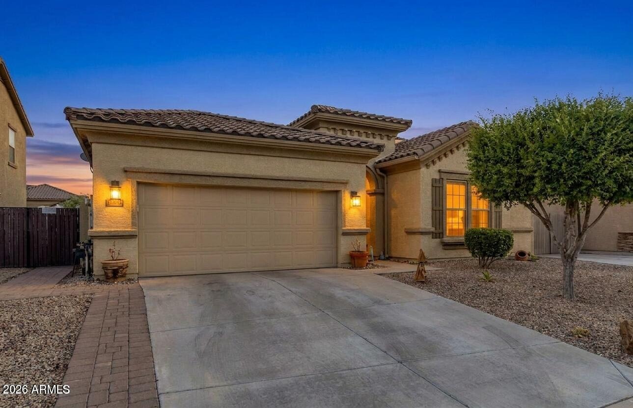 Marconi Ave, Surprise, AZ 85388