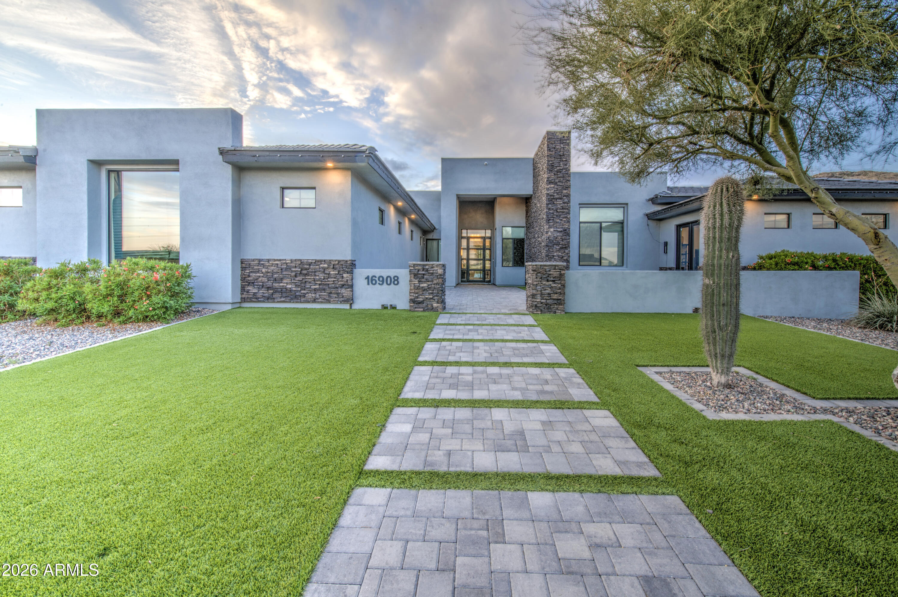 31st Ln, Phoenix, AZ 85045 #1