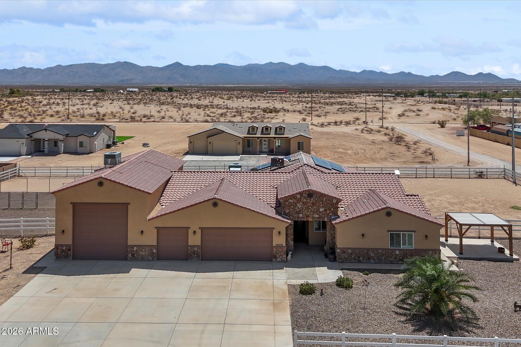 Cavedale Dr, Wittmann, AZ 85361