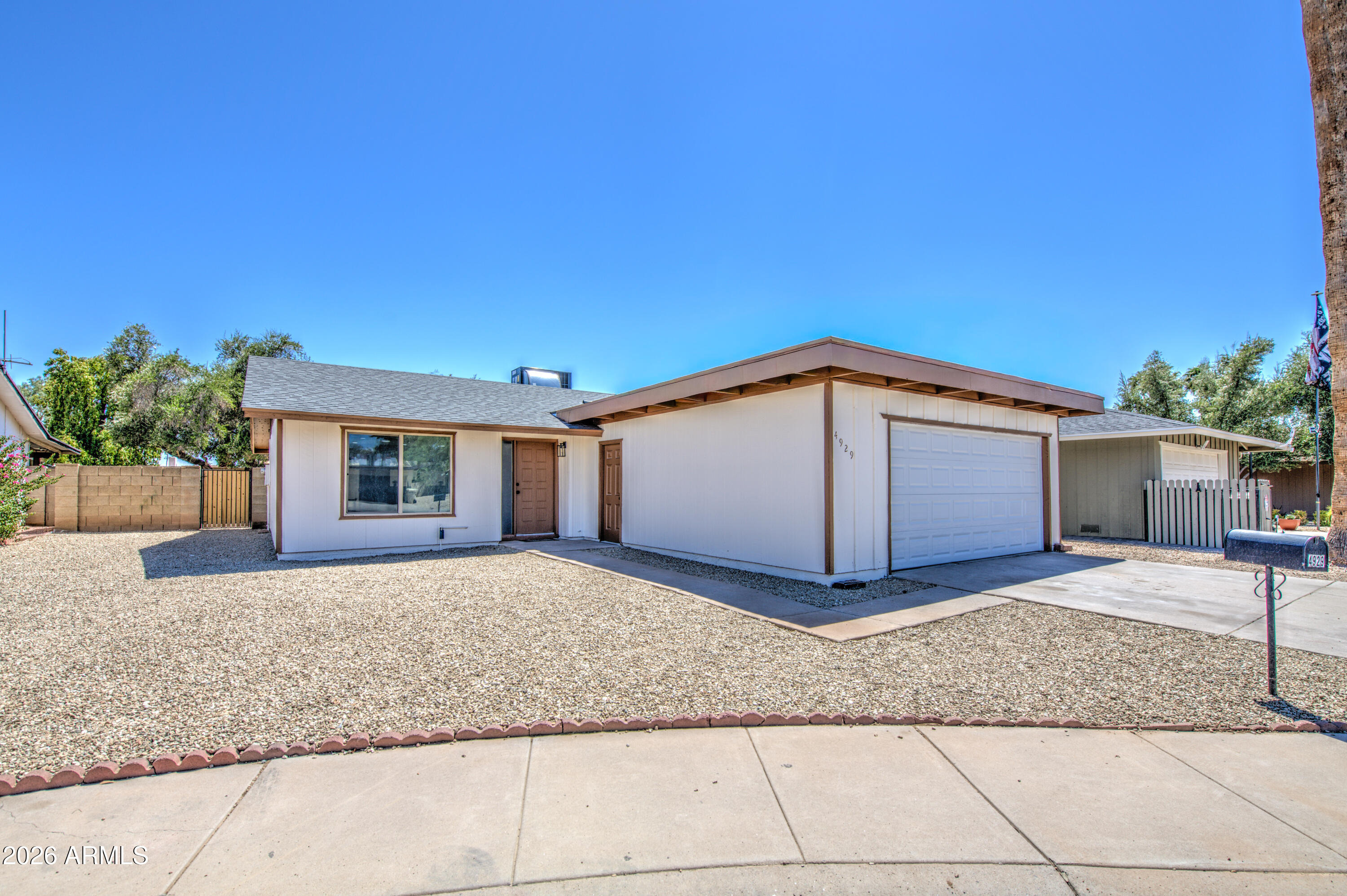 Townley Ave, Glendale, AZ 85302