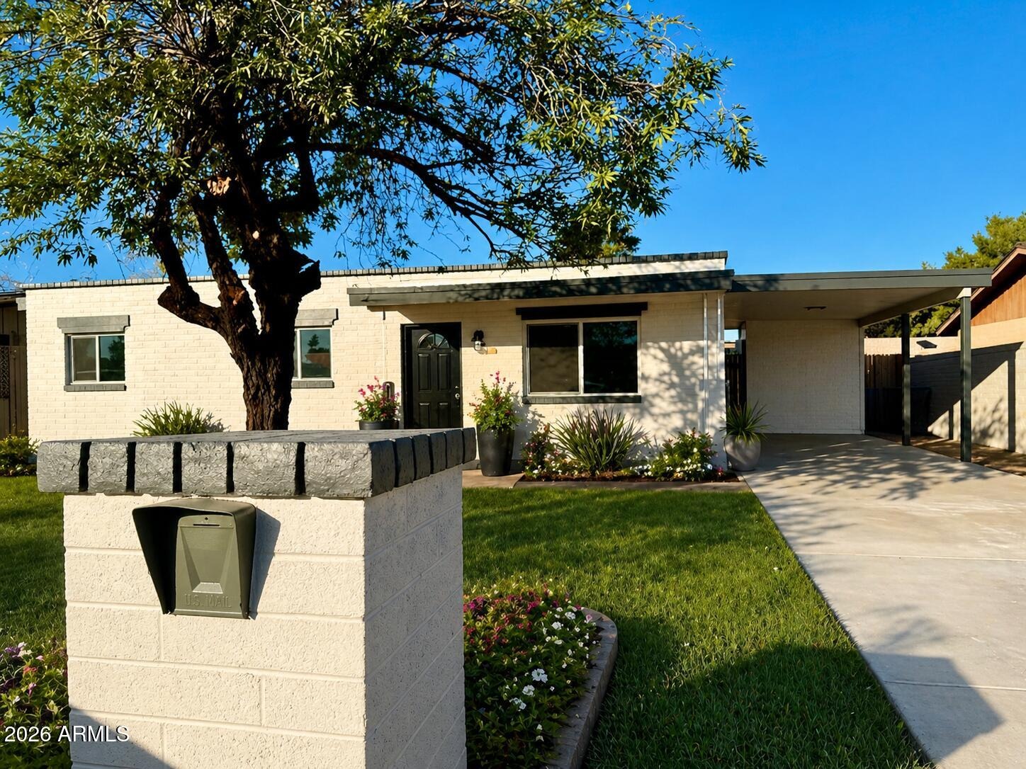 74th Pl, Mesa, AZ 85208