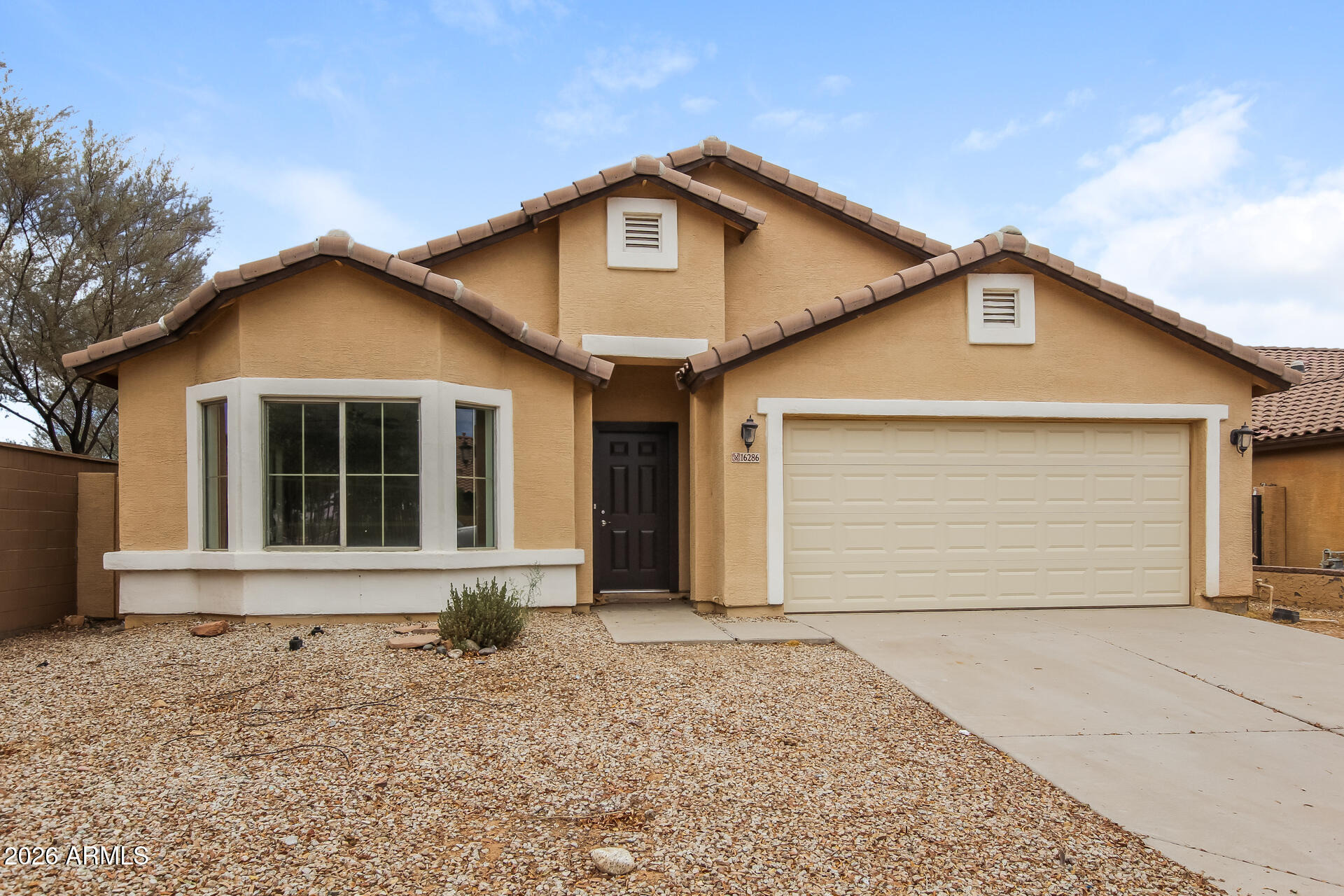 Hope Dr, Surprise, AZ 85379