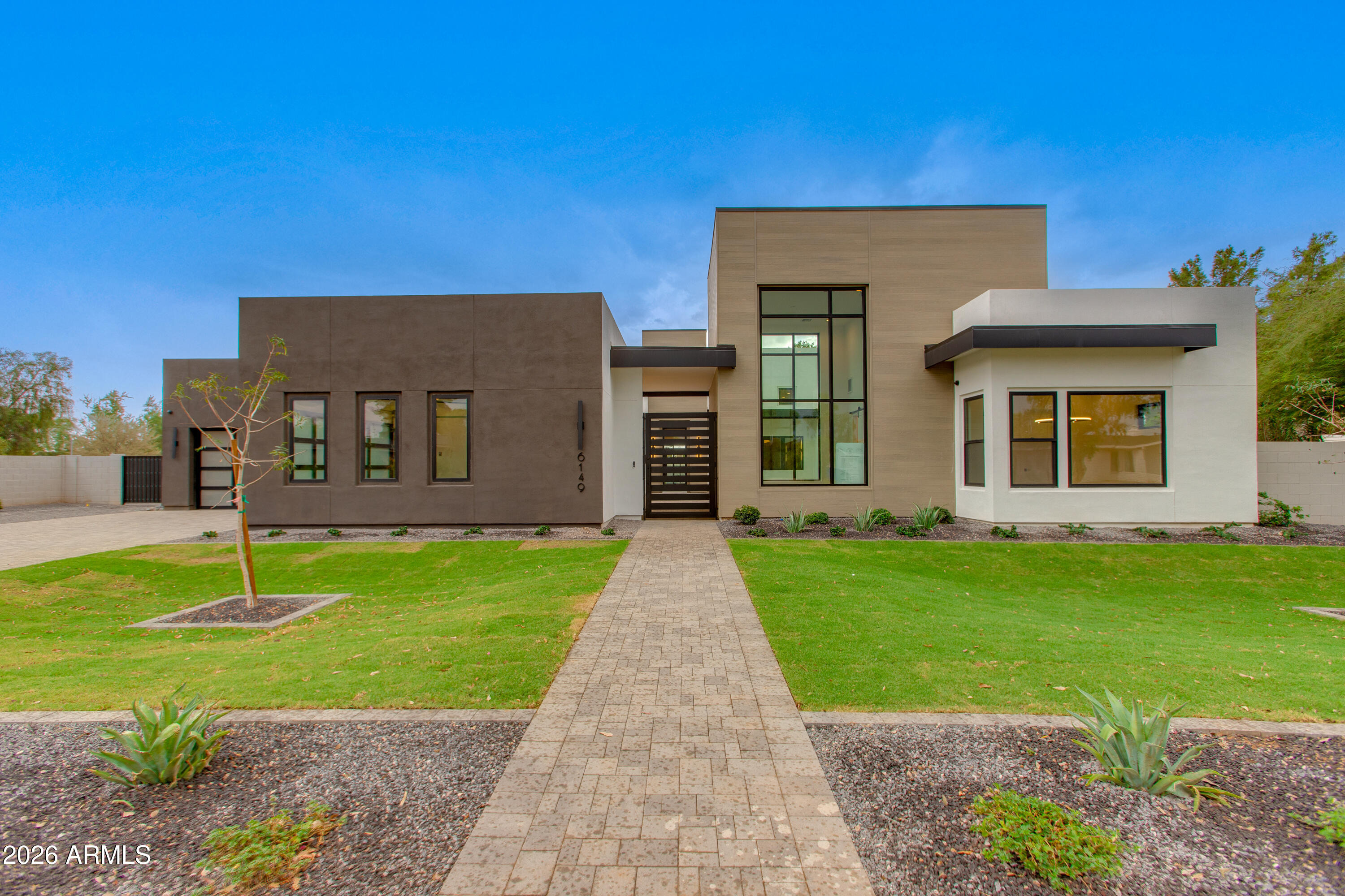 Corrine Dr, Scottsdale, AZ 85254