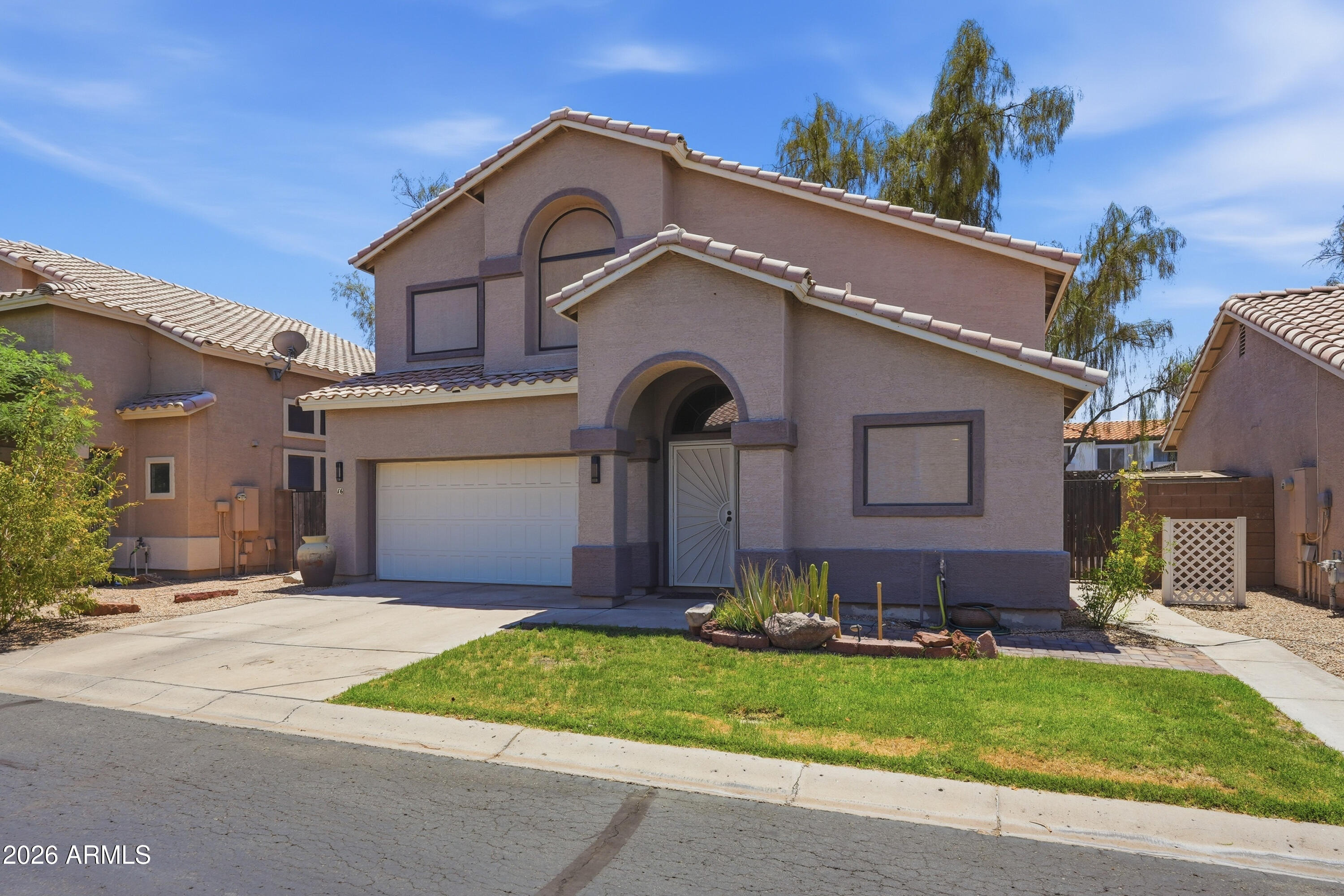 Lindsay Rd, Mesa, AZ 85204