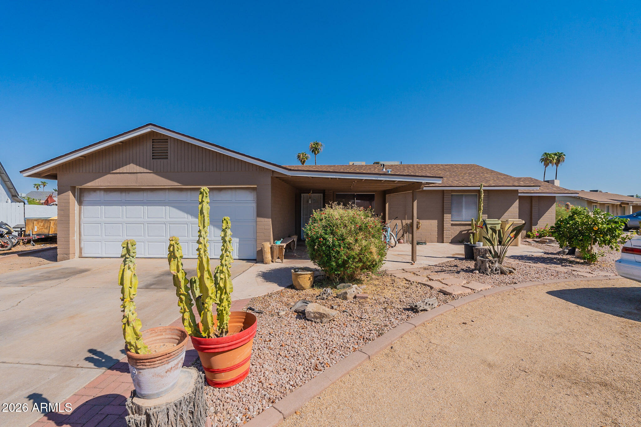 Mercer Ln, Glendale, AZ 85304