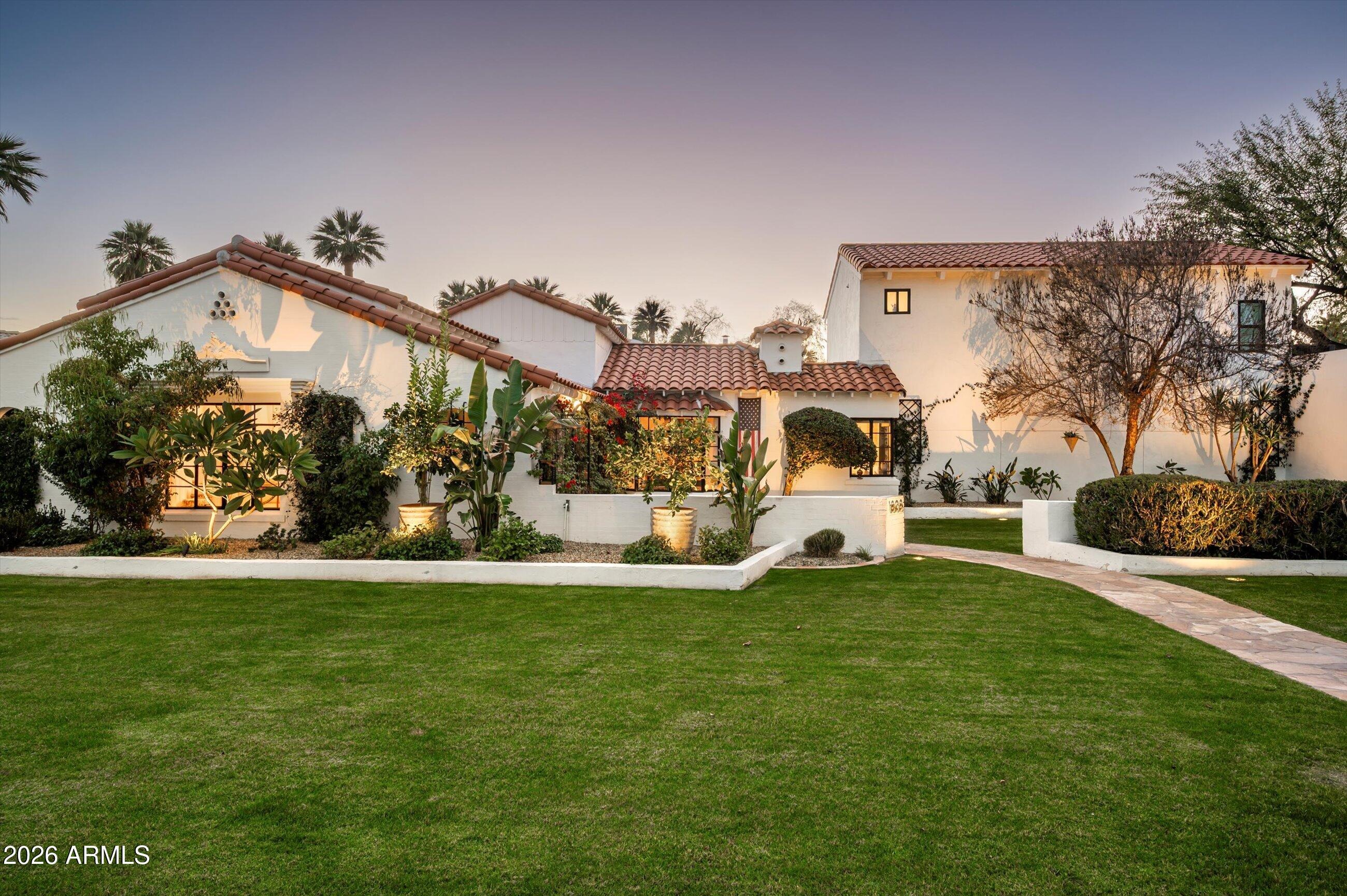 13th Ave, Phoenix, AZ 85007